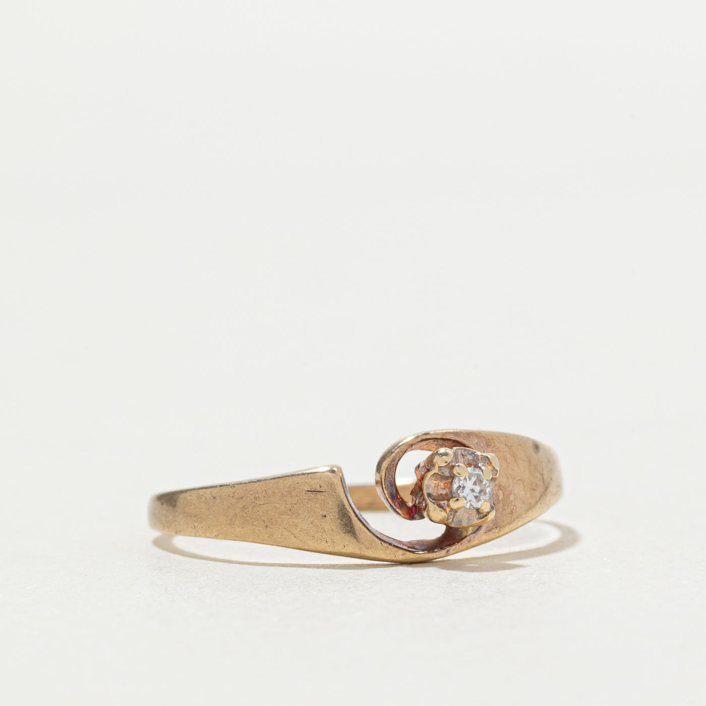 10k Diamond Swirl Ring | SZ 6.75