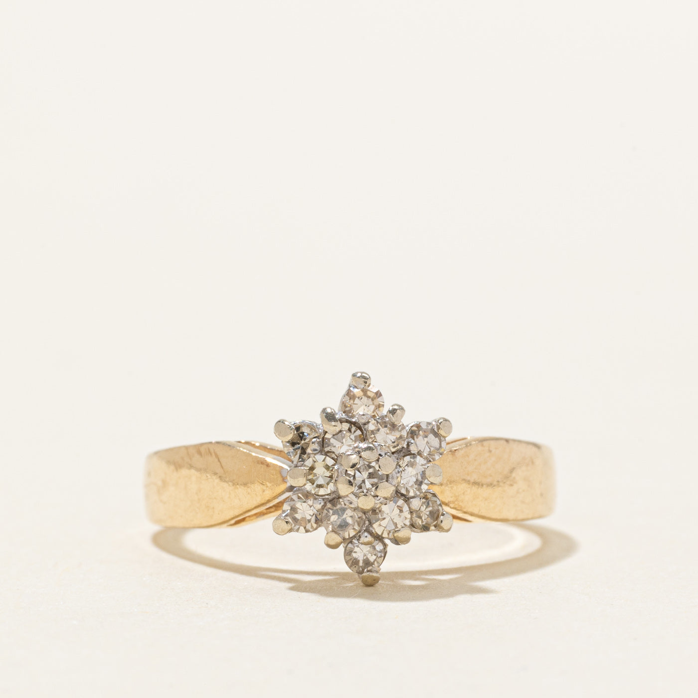 Bague en or 14 carats sertie de diamants à motif floral | 0,20 ct | Taille 5,0