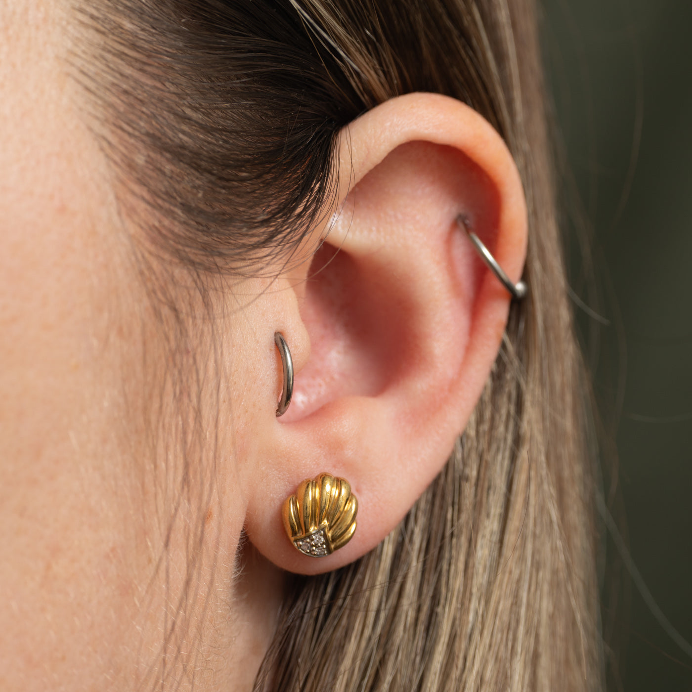 9k Diamond Shell Stud Earrings | 0.06ctw