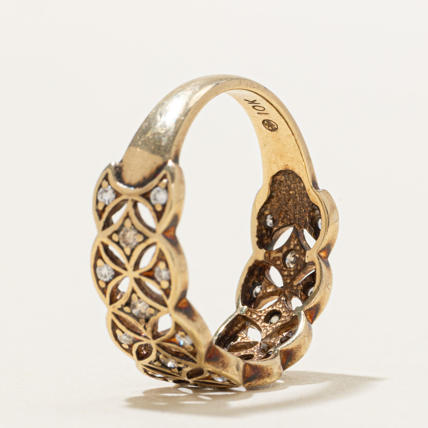 10K Diamond Openwork Pattern Band | SZ 6.75