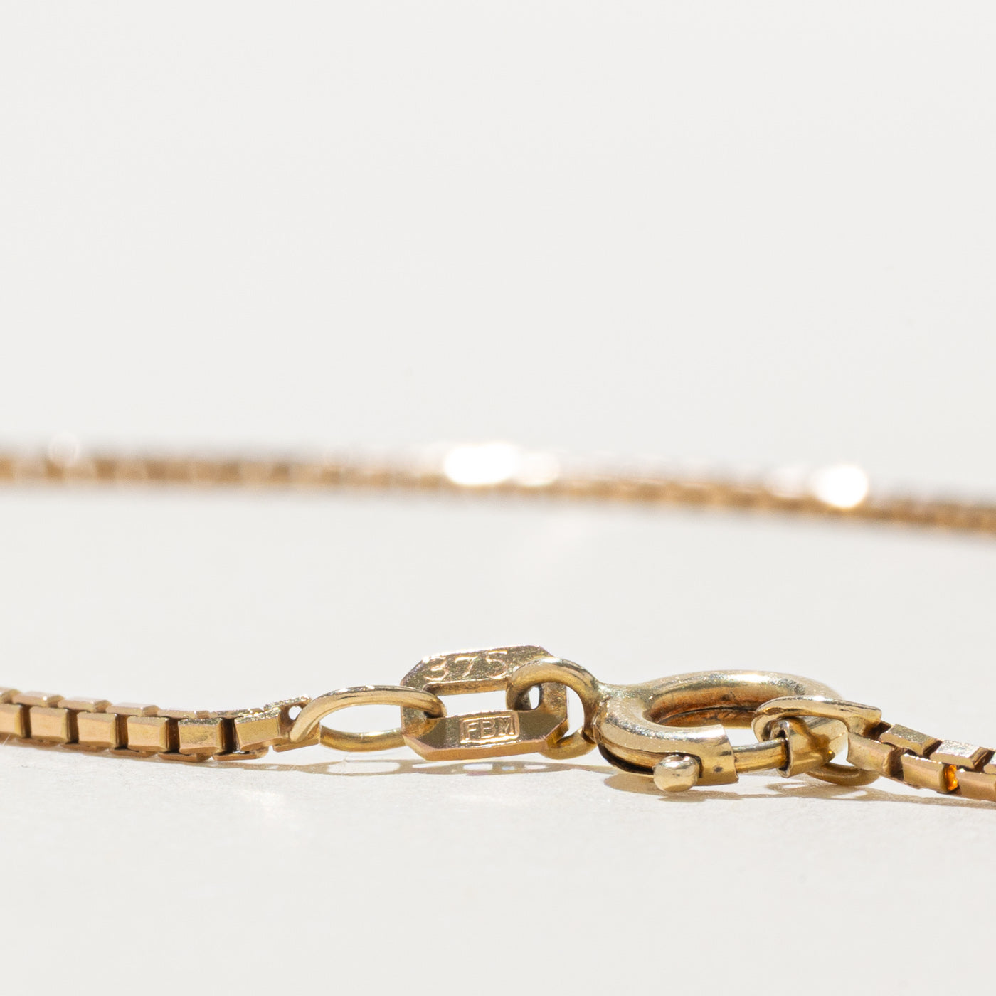1978 London 9k Yellow Gold Box Link Chain | 16"