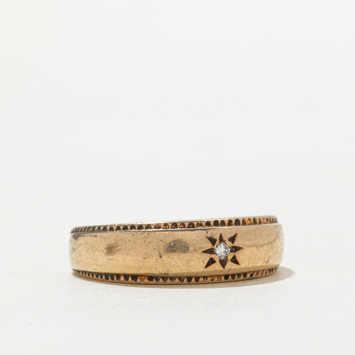 10k Star Set Diamond Textured Band | SZ 8.75