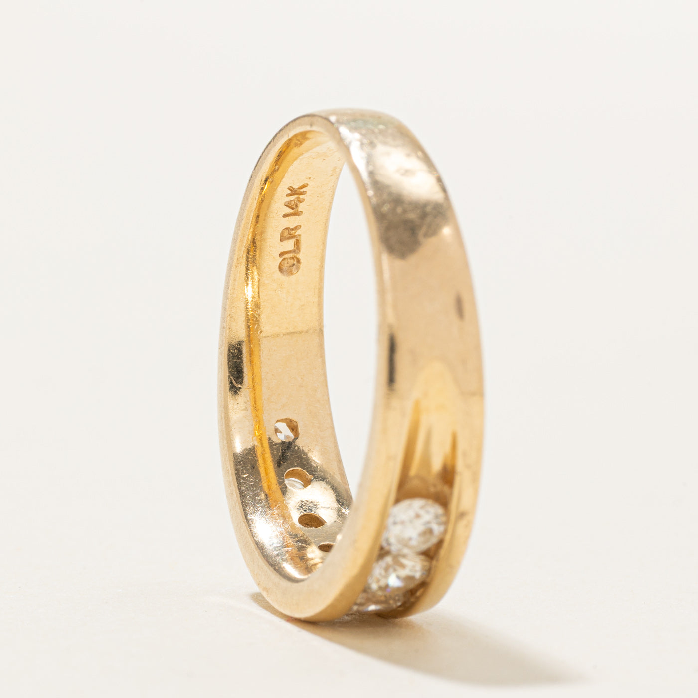Alliance semi-éternité en or 14 carats sertie de diamants en canal | 0,88 ct au total | Taille 10