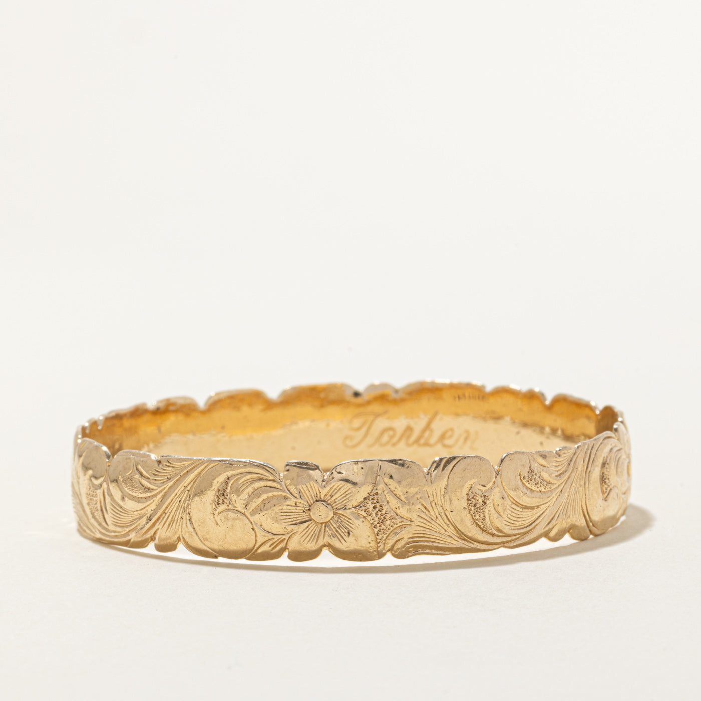 14k Yellow Gold Floral Engraved Bangle Bracelet | 7"