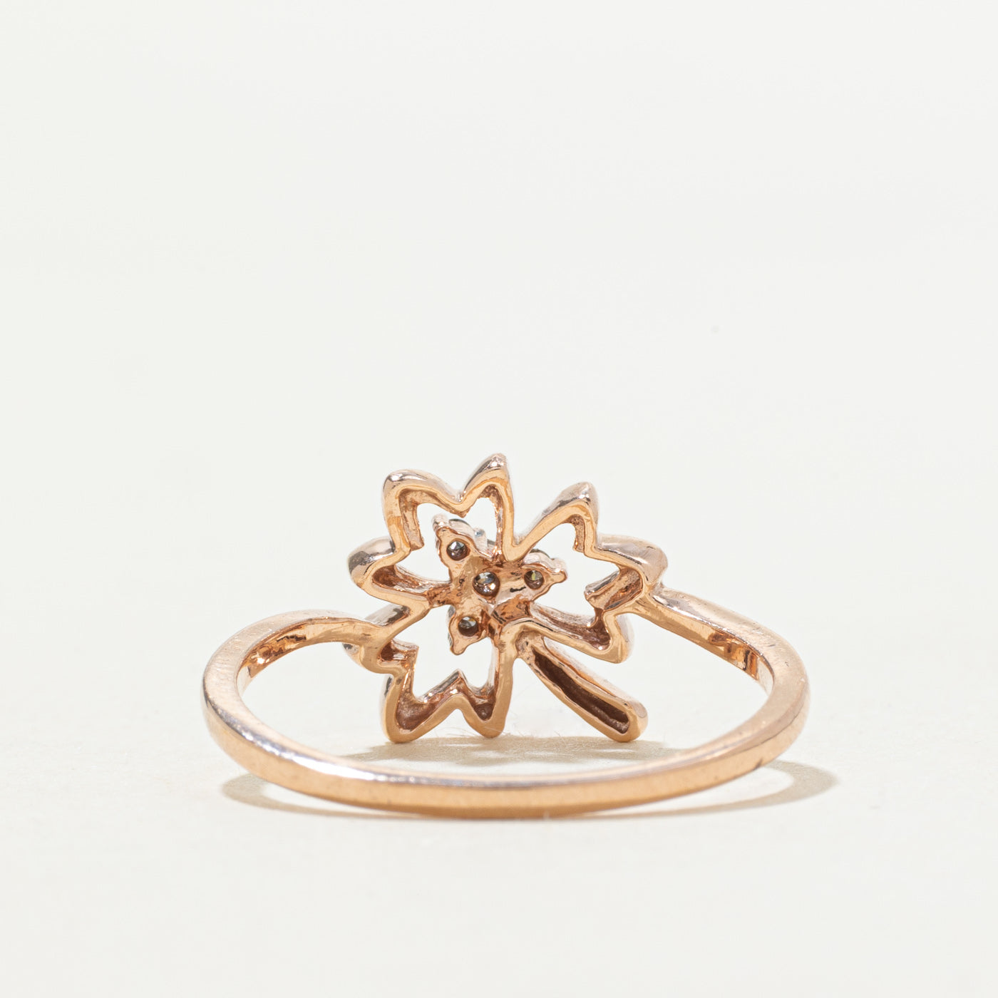10k Diamond Maple Leaf Ring | SZ 7