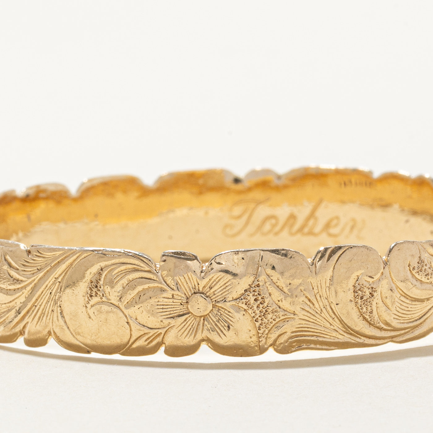 14k Yellow Gold Floral Engraved Bangle Bracelet | 7"