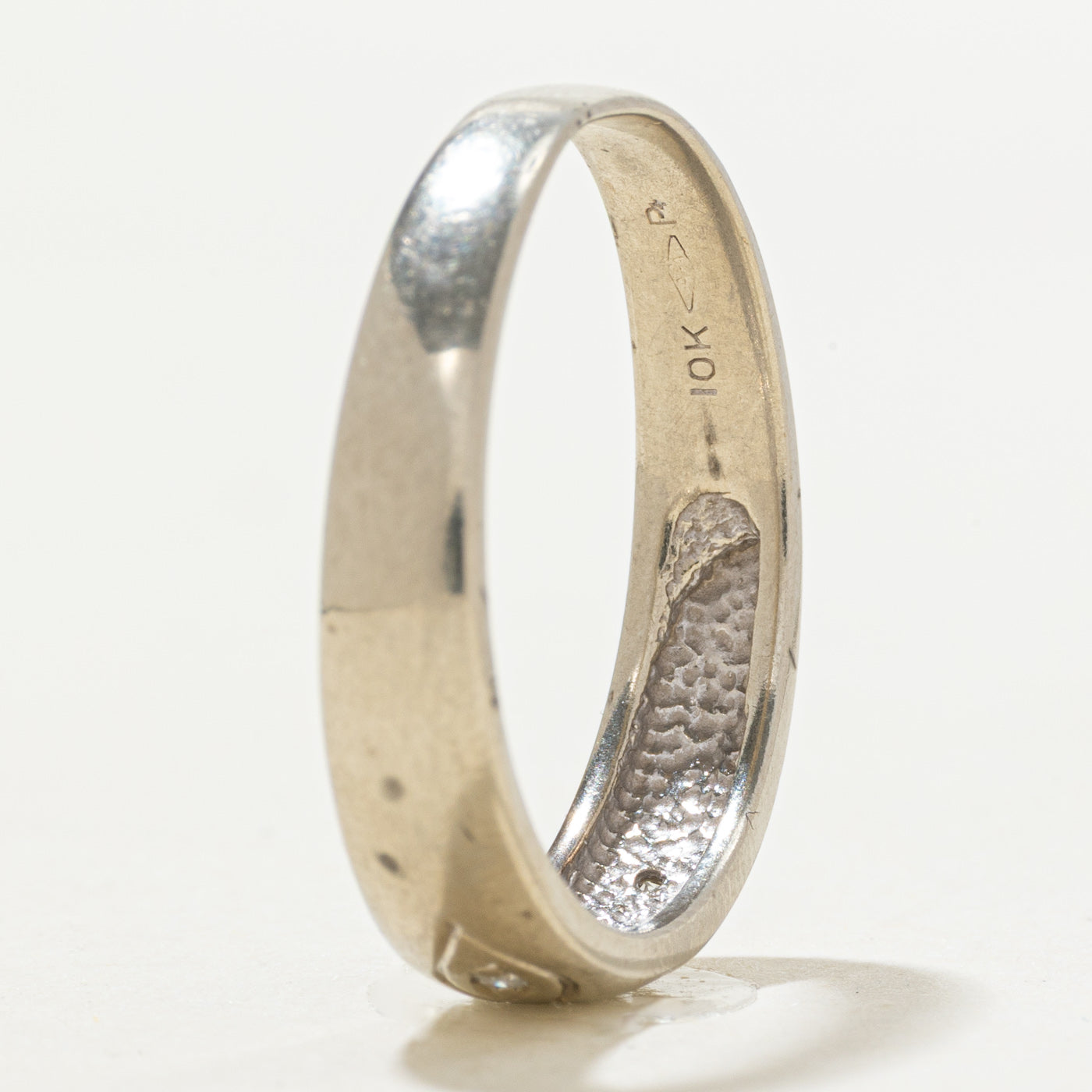 10k Three Stone Diamond Engraved Band | SZ 10.75