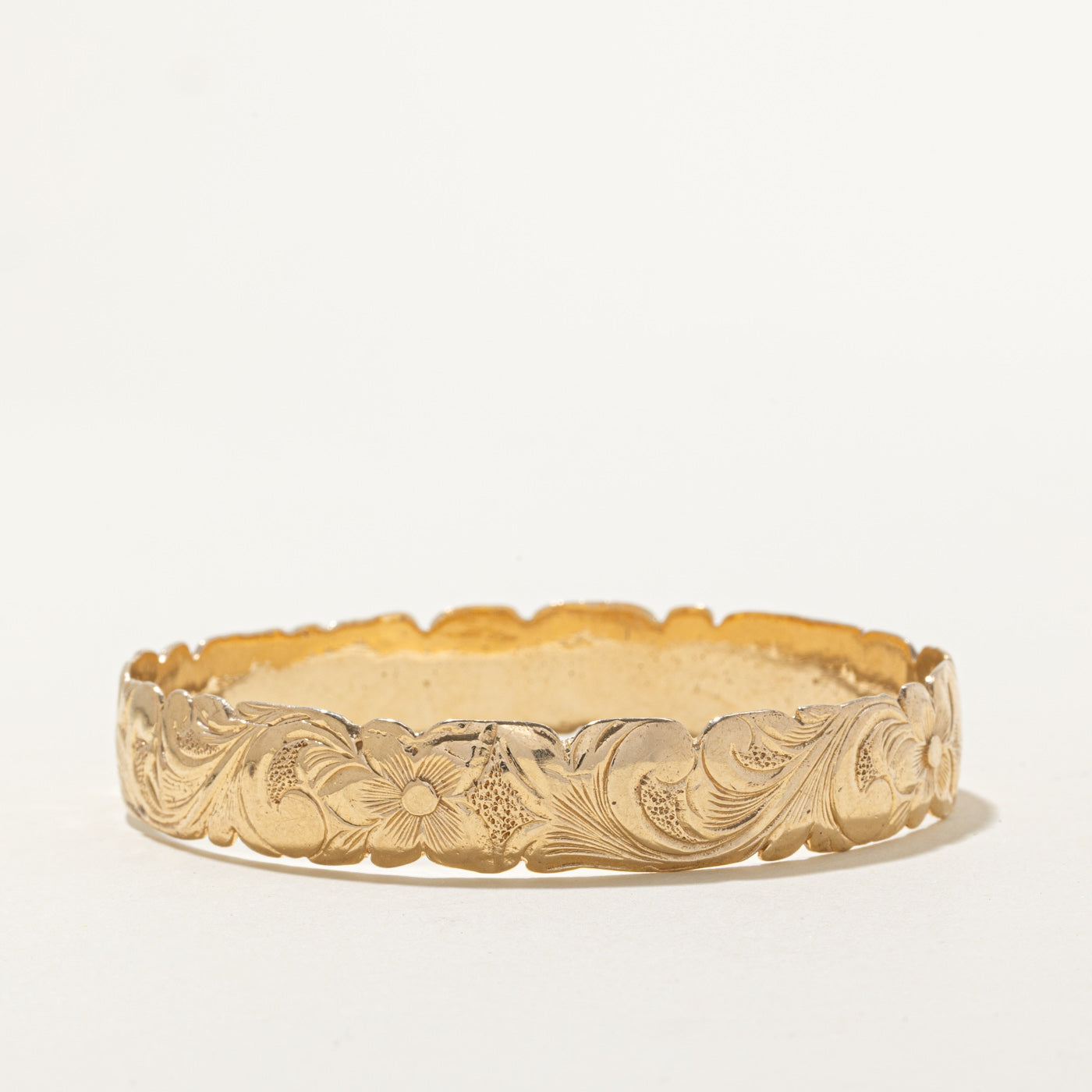 14k Yellow Gold Floral Engraved Bangle Bracelet | 7"