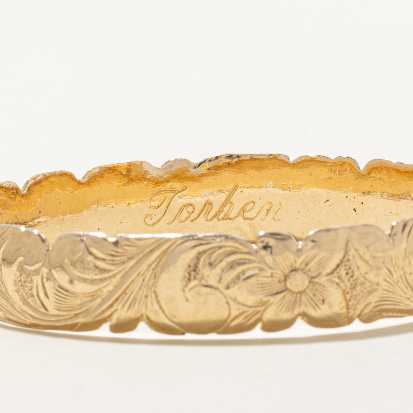 14k Yellow Gold Floral Engraved Bangle Bracelet | 7"