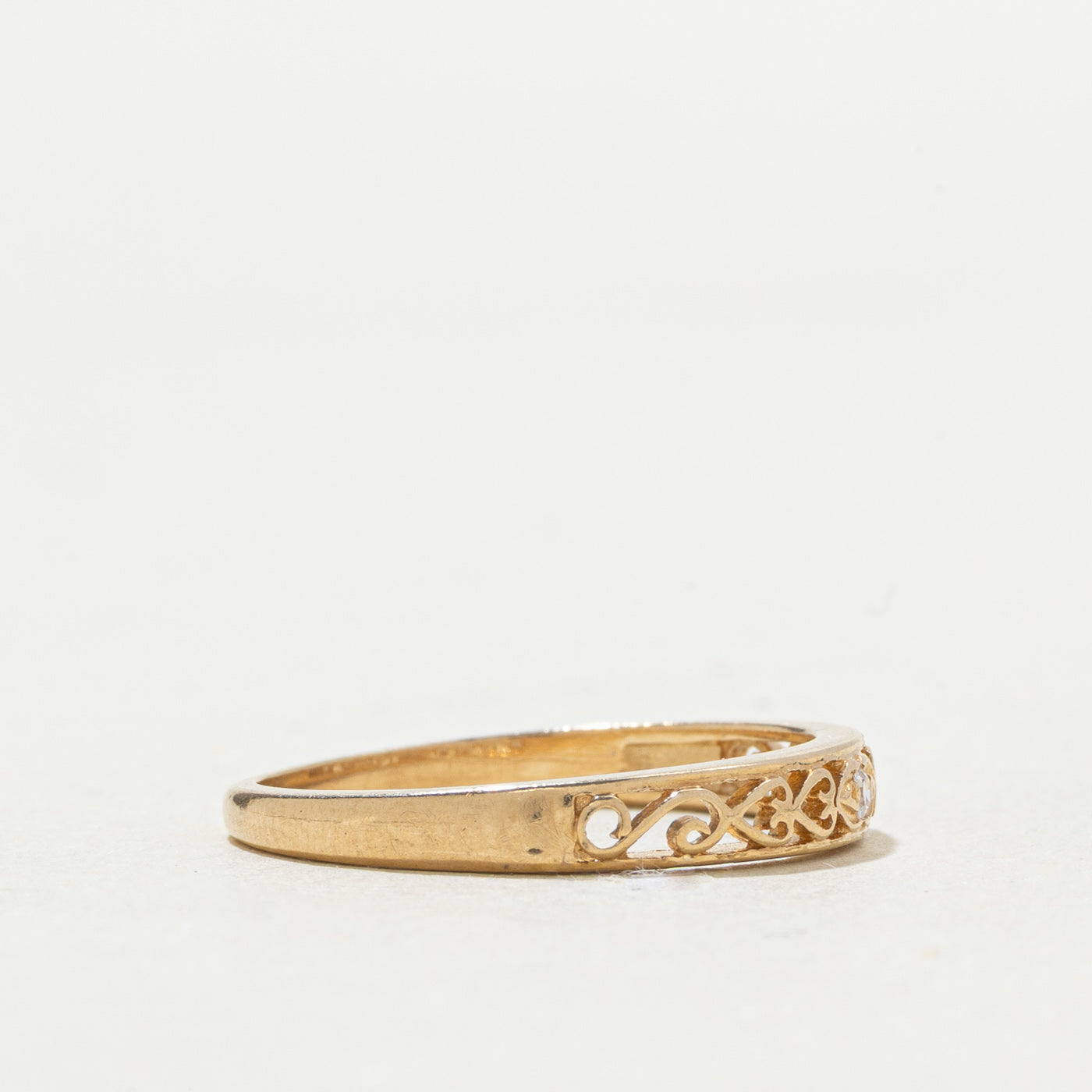 14k Diamond Open Heart Pattern Band | SZ 6.25