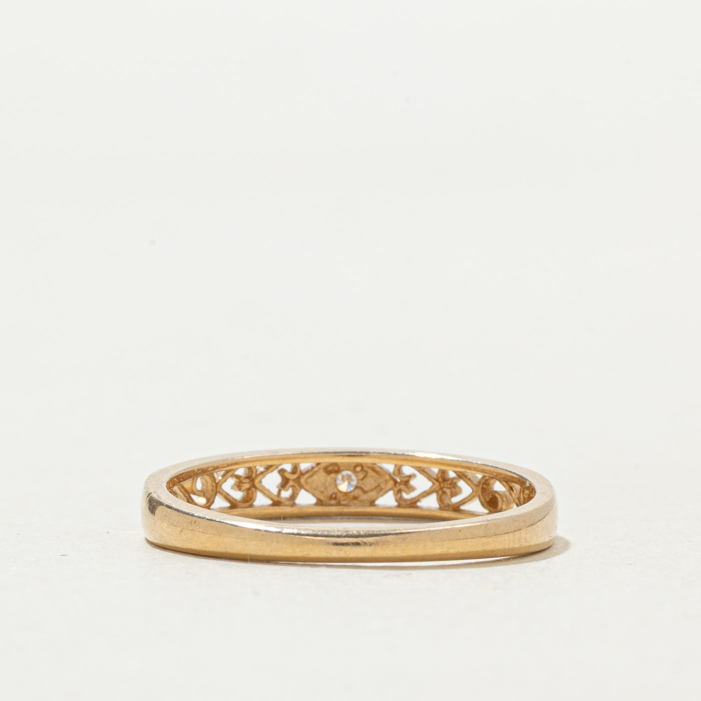 14k Diamond Open Heart Pattern Band | SZ 6.25