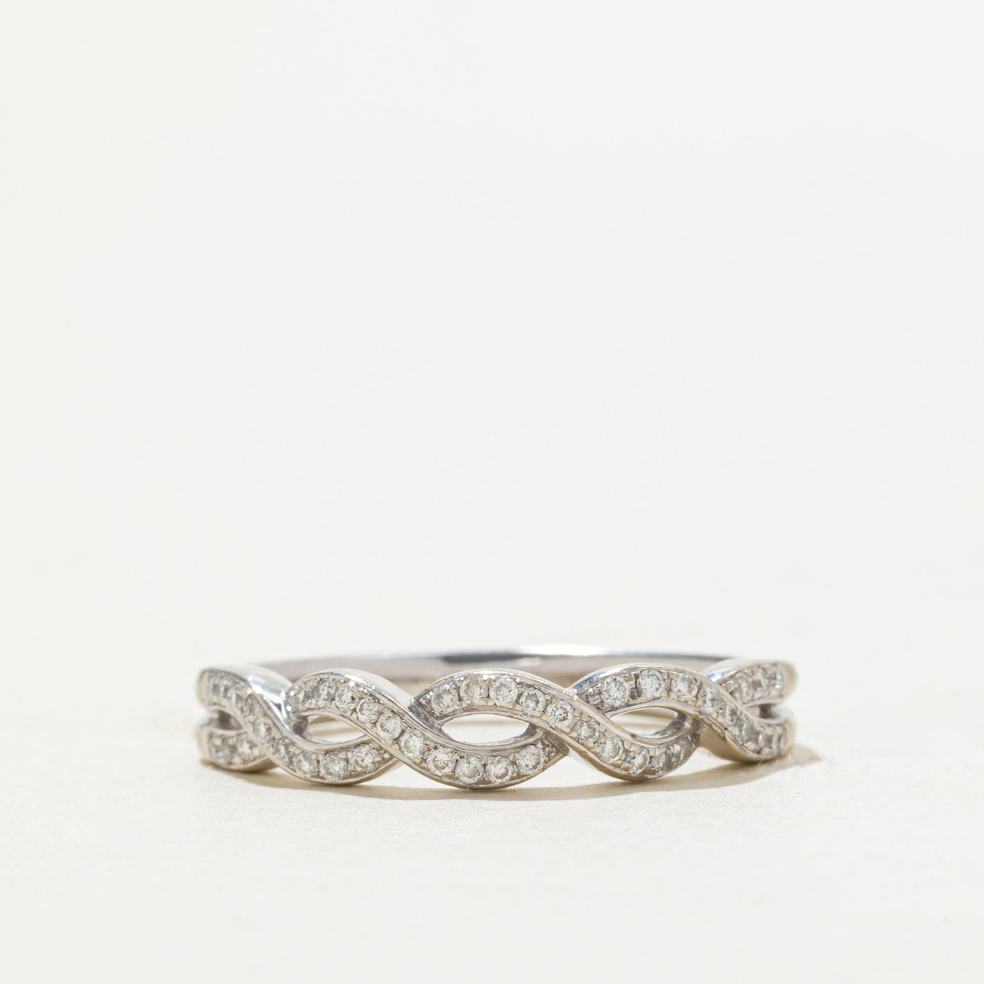 14k Diamond Infinity Twist Band | SZ 8.5