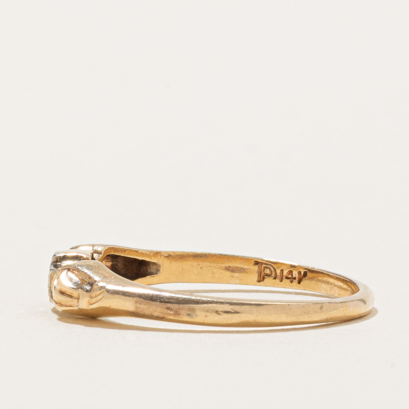 14K Diamond Grooved Textured Ring | SZ 6.25