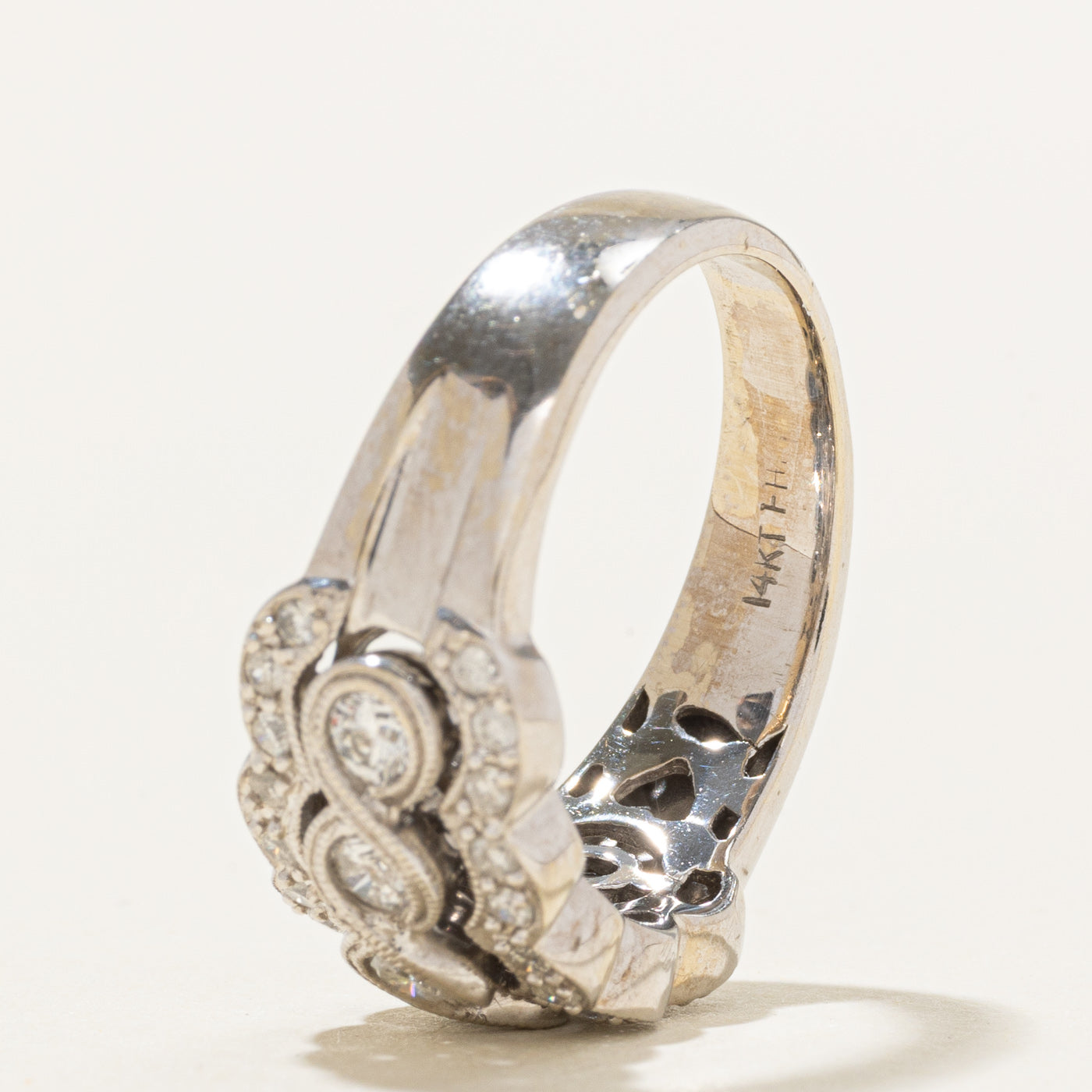 14K Five Stone Diamond Accented Textured Band | 0.37ctw | SZ 5.5