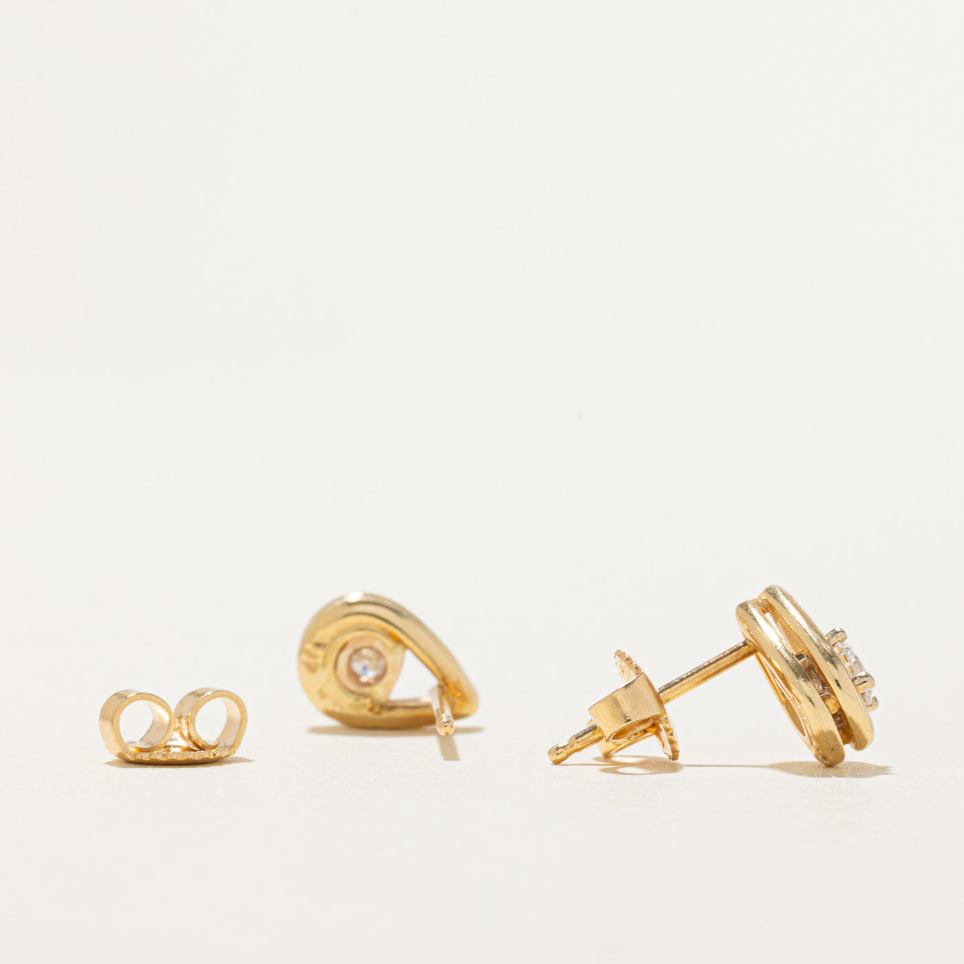 ***Boucles d'oreilles en or 18 carats 4293-56