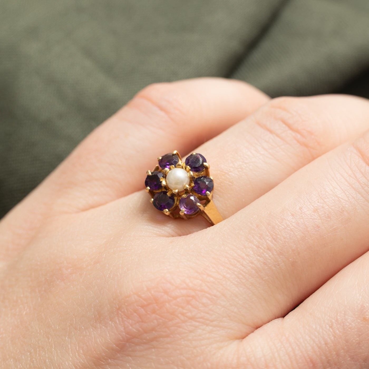 14K Round Cut Amethyst & Pearl Flower Ring | 0.90ctw | SZ 6.25