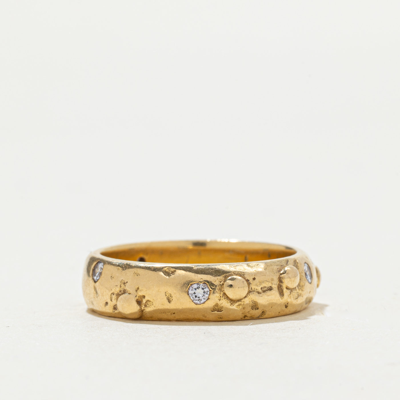 18k Flush Diamond Textured Band | SZ 6.5