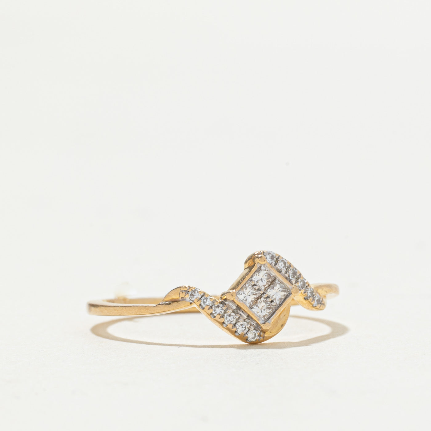 18k Diamond Grid Bypass Ring | SZ 6