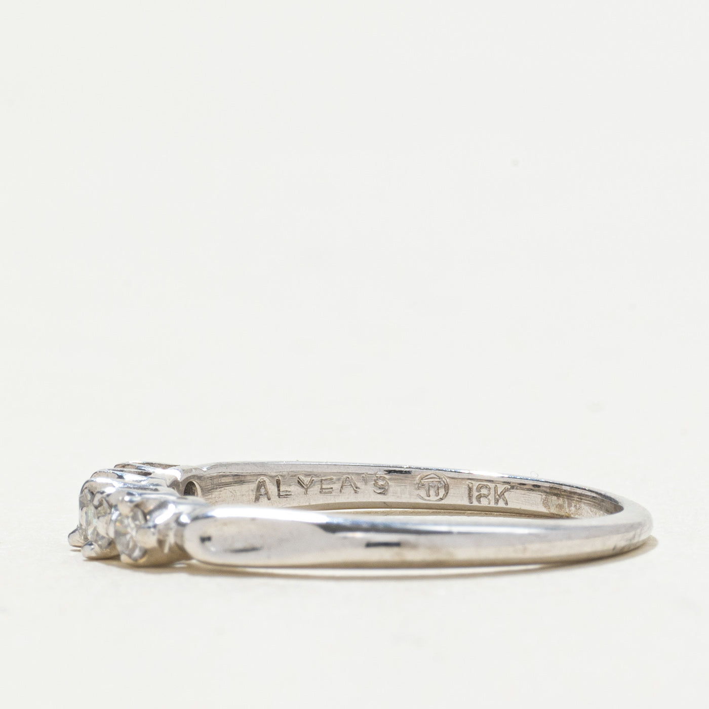 18k Five Stone Diamond Band | SZ 6