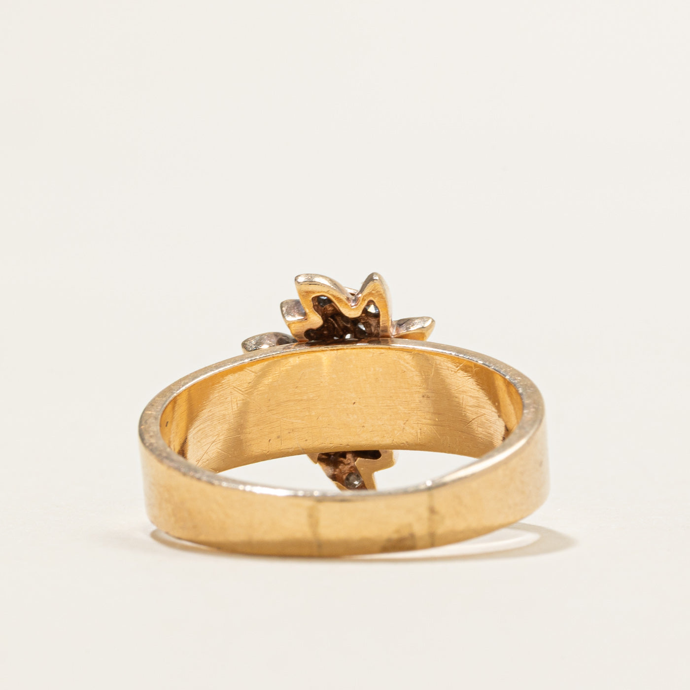 Bague en or 10 carats sertie de diamants à motif floral | 0,10 ct au total | Taille 8,75