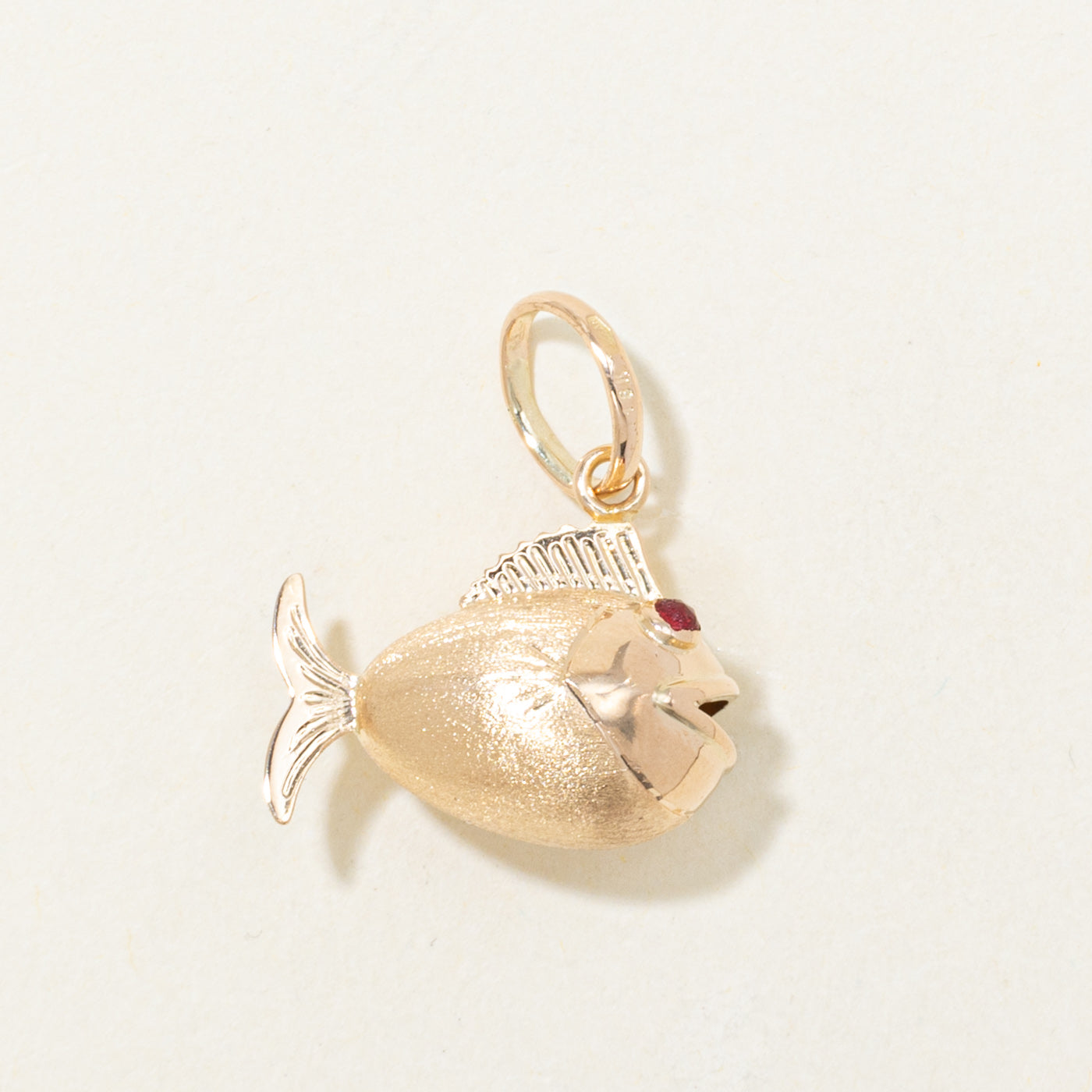 18k Glass Textured Puffed Fish Charm | 0.10ctw