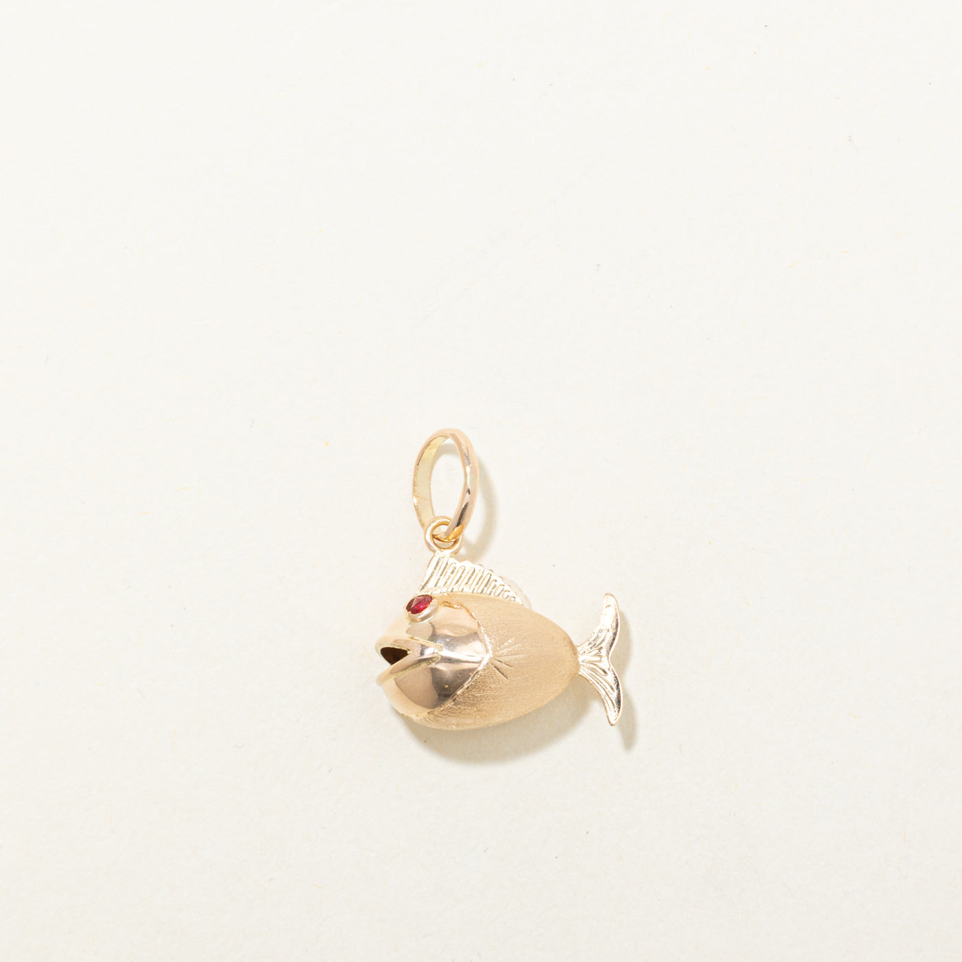 18k Glass Textured Puffed Fish Charm | 0.10ctw
