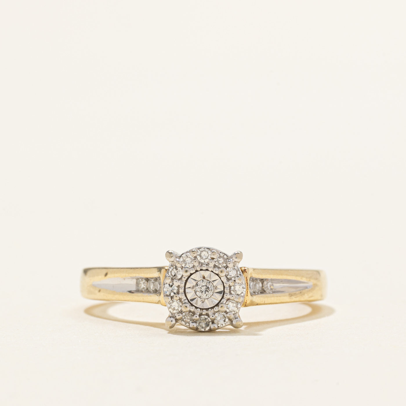 10K Illusion Set Diamond Halo Ring | 0.10ctw | SZ 7.25