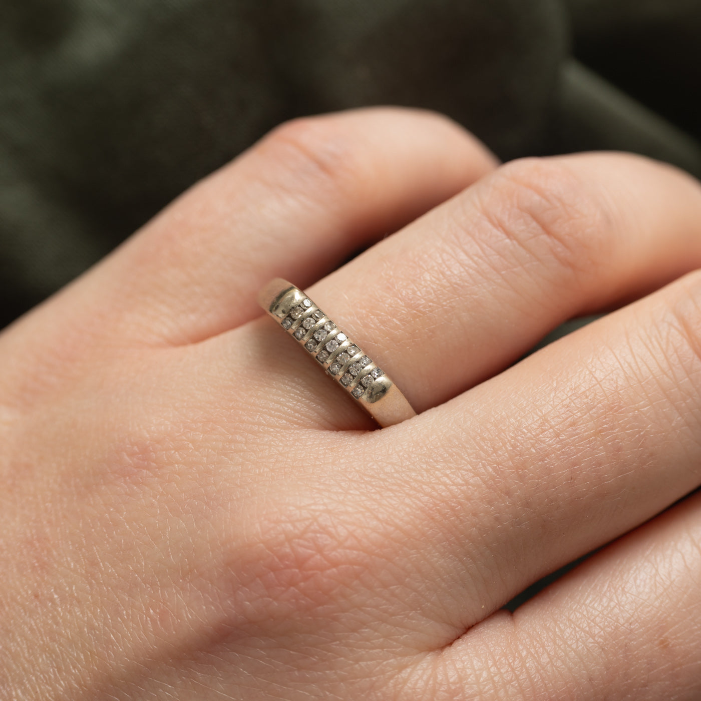 10K Diamond Multi Column Geometric Band | SZ 8.5