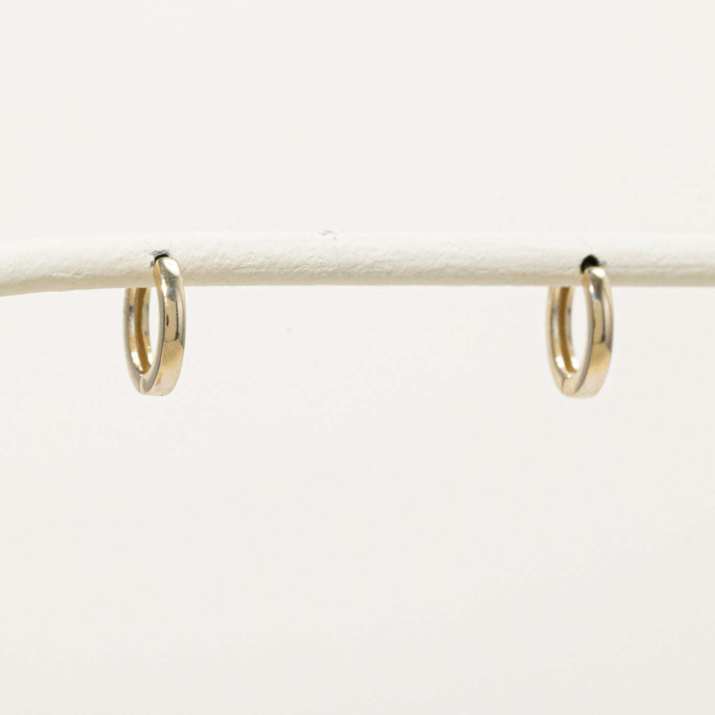 '100 Ways' 10k Plain Huggie Earrings