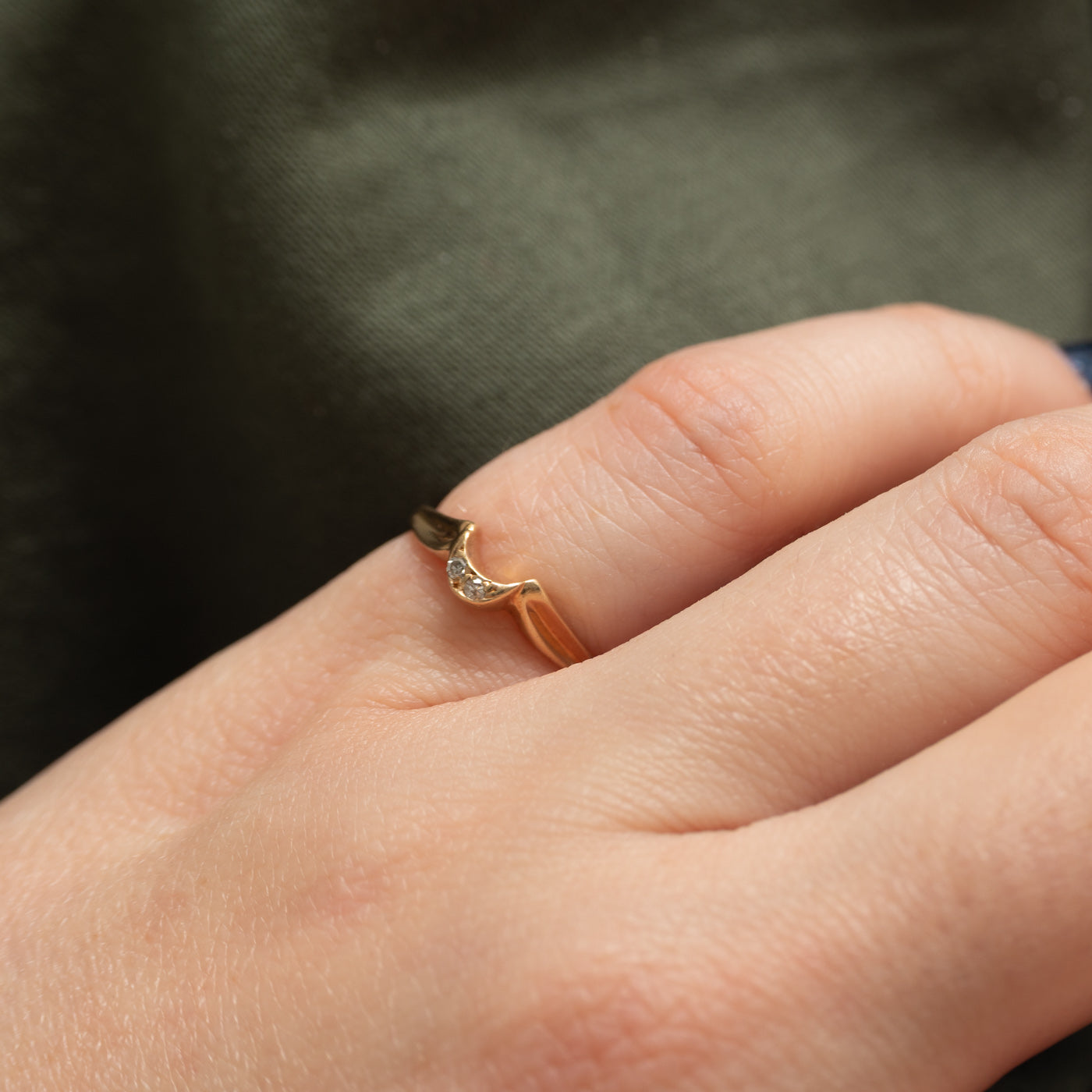 14K Yellow Gold Diamond Scalloped Contour Ring | SZ 3.75