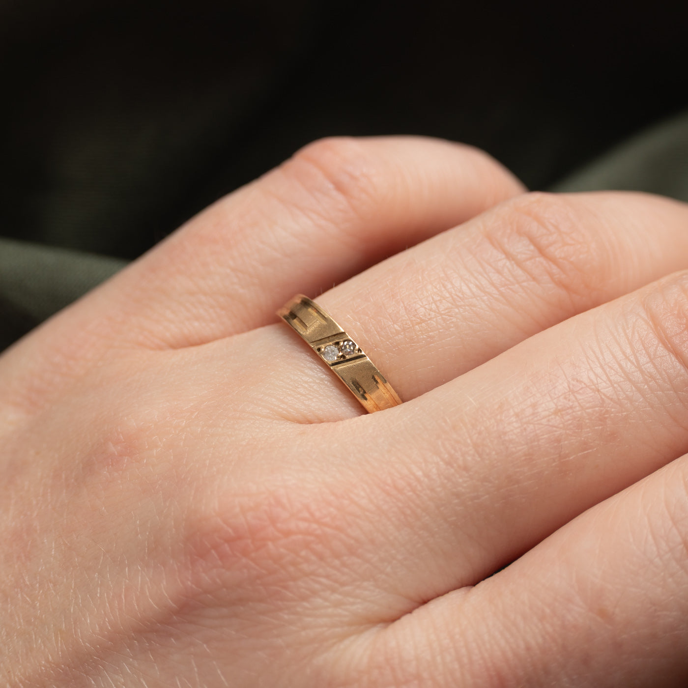 10k Two Stone Diamond Grooved Band | SZ 6