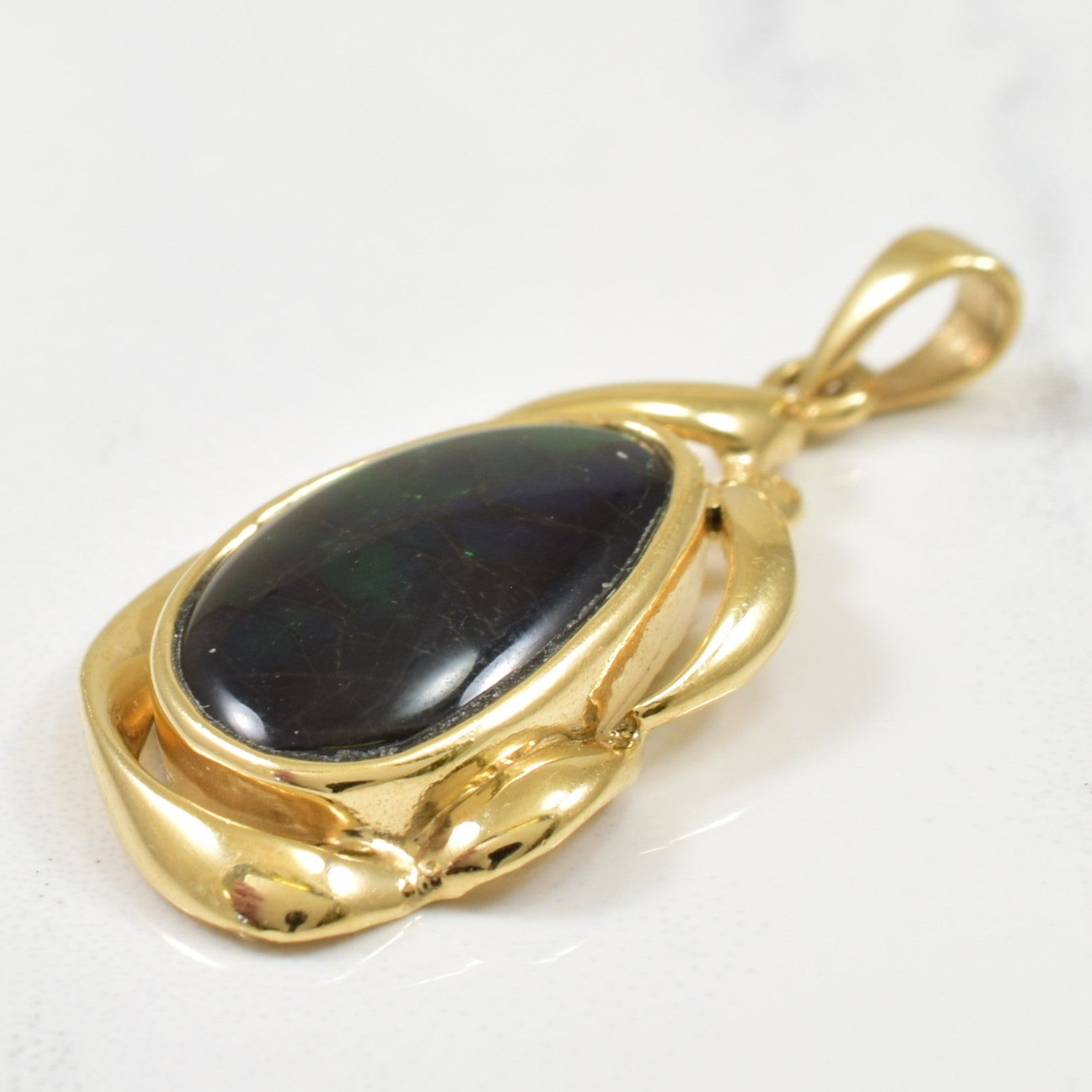 Free Form Ammolite Pendant | 3.00ct |