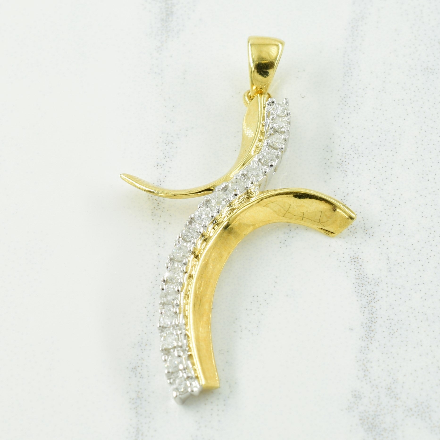 Pendentif diamant Bypass | 0,16 ct |