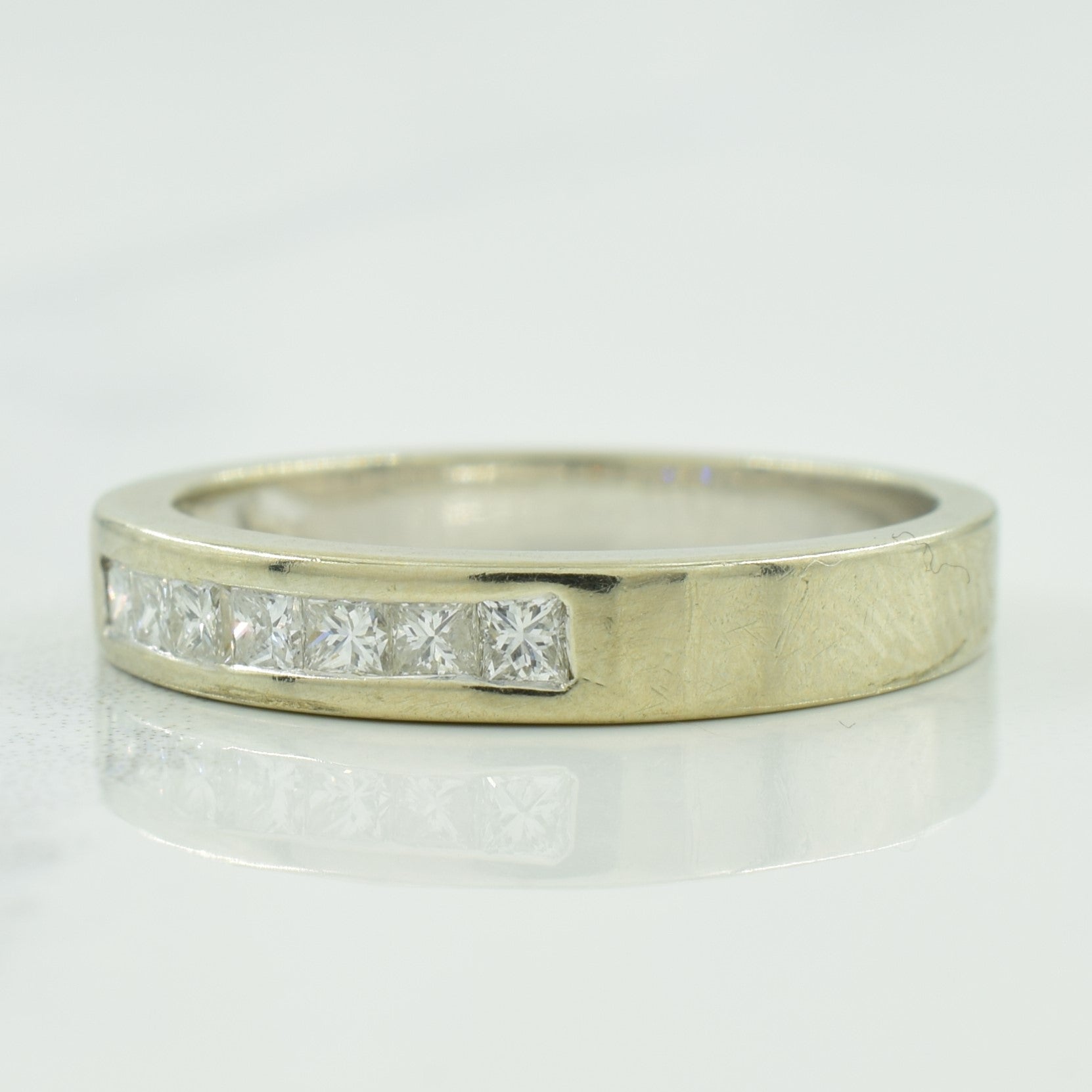 Channel Set Diamond Ring | 0.25ctw | SZ 6 |