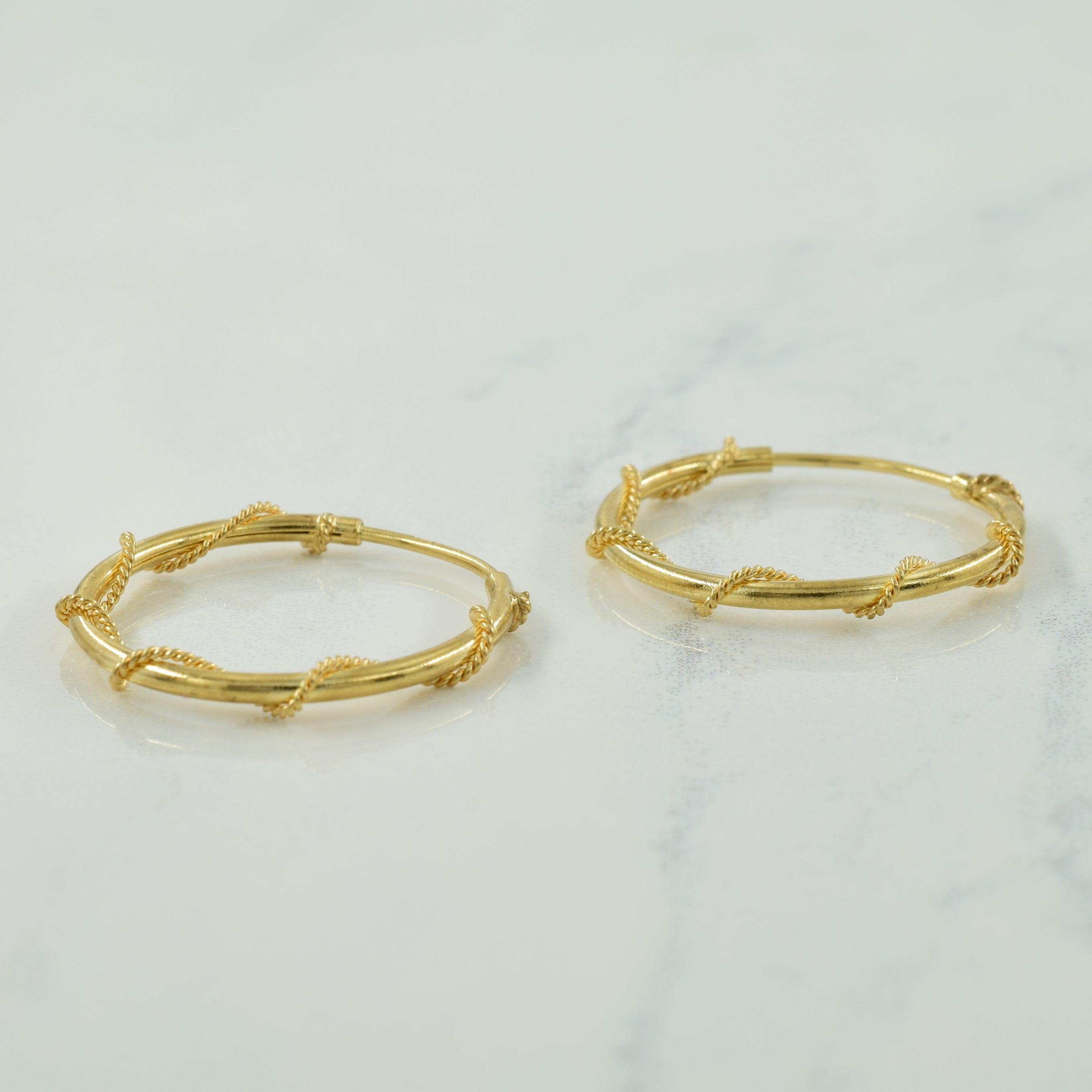 10k Yellow Gold Hoop Earrings |