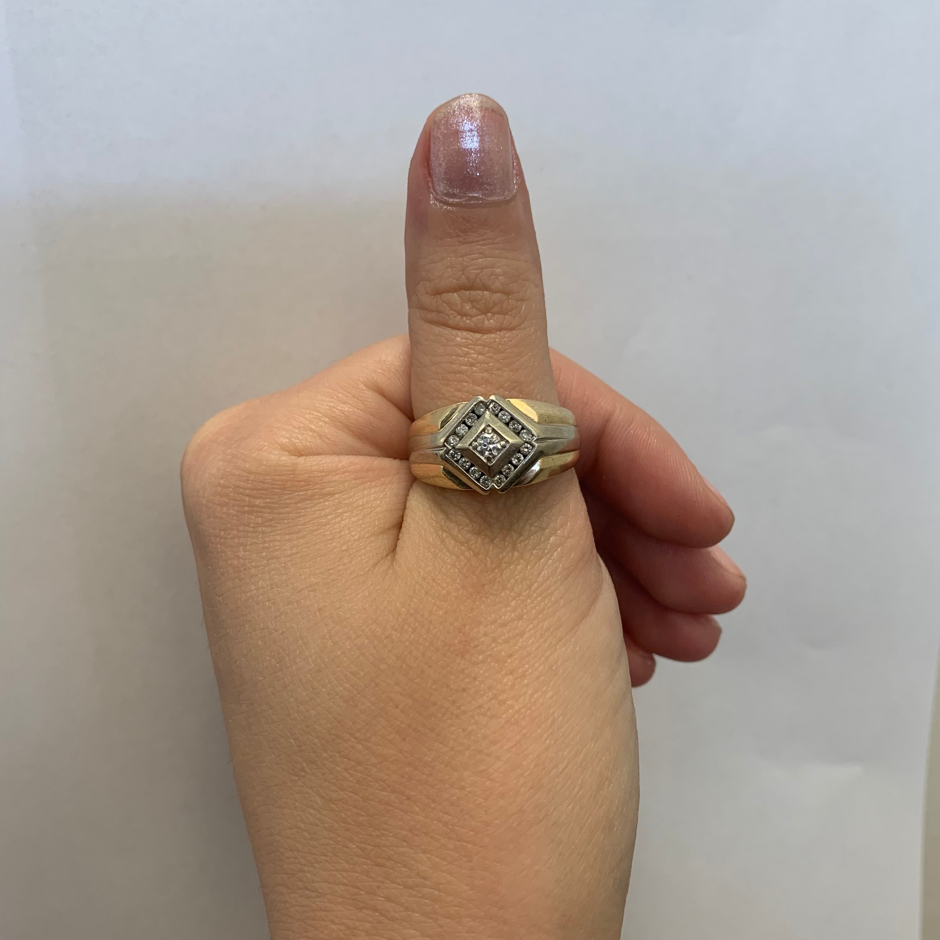 Diamond Halo Ring | 0.25ctw | SZ 8.5 |