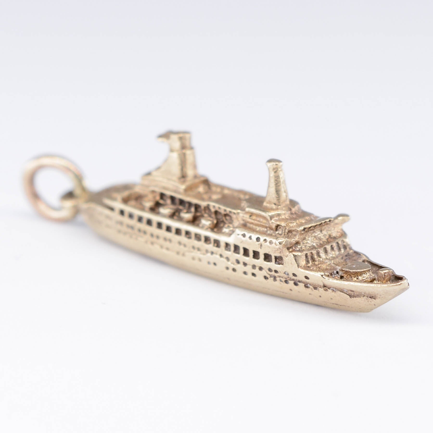 10k Pacific Princess Cruise Ship Charm - 100 Ways