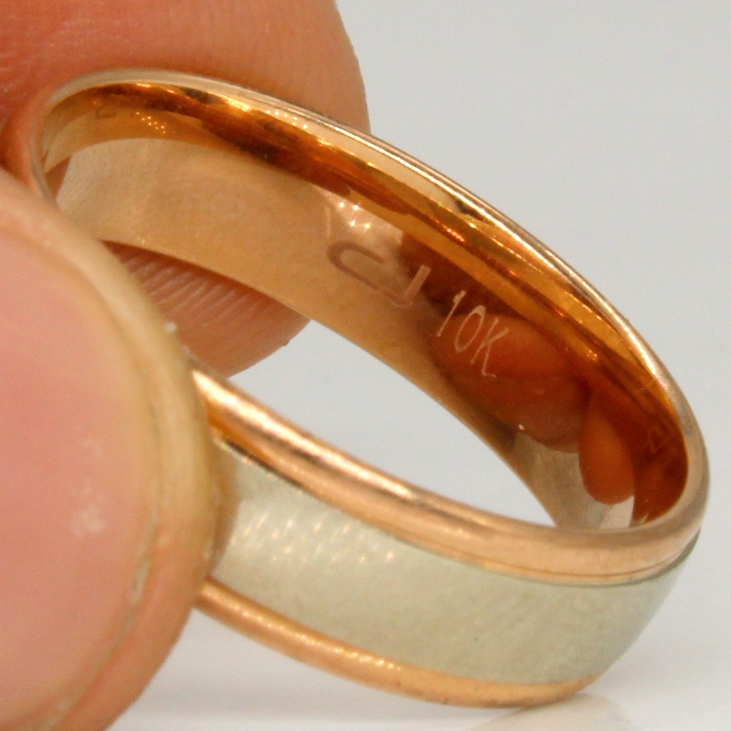 10k Two Tone Gold Band | SZ 10 | - 100 Ways