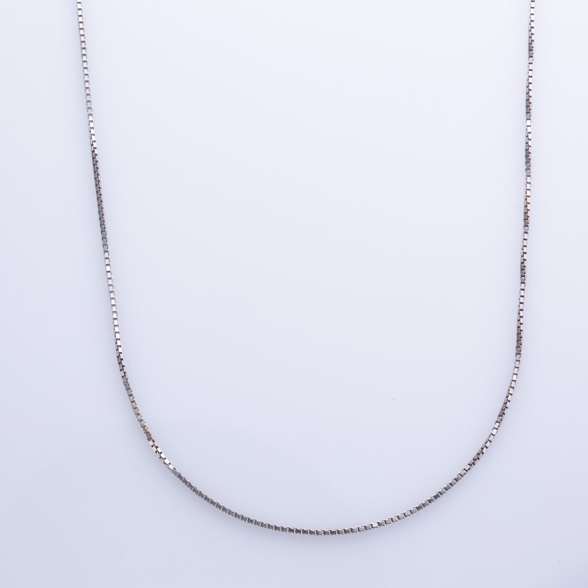 10k White Gold Box Chain | 18" | - 100 Ways