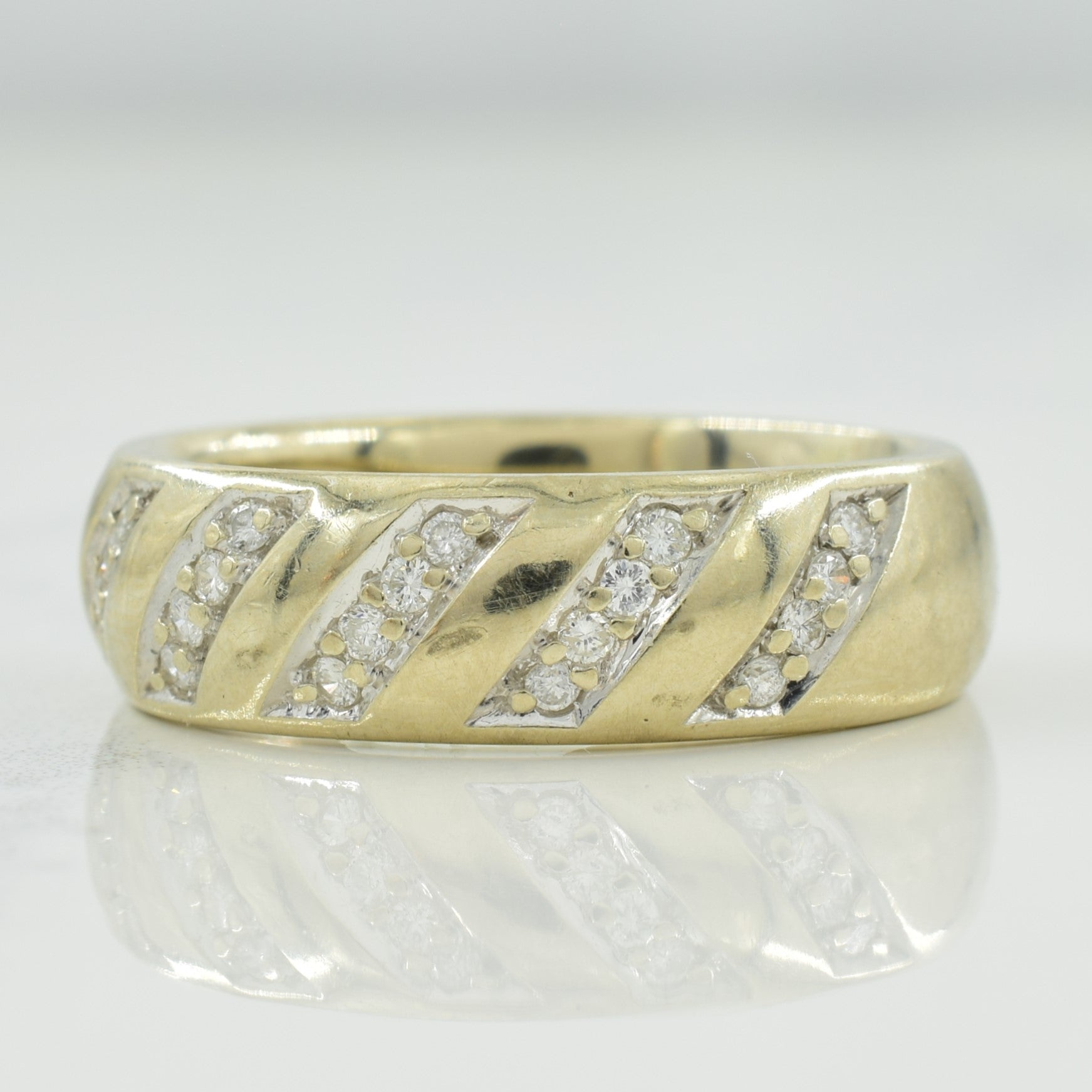 Pave Set Diamond Ring | 0.24ctw | SZ 8 |