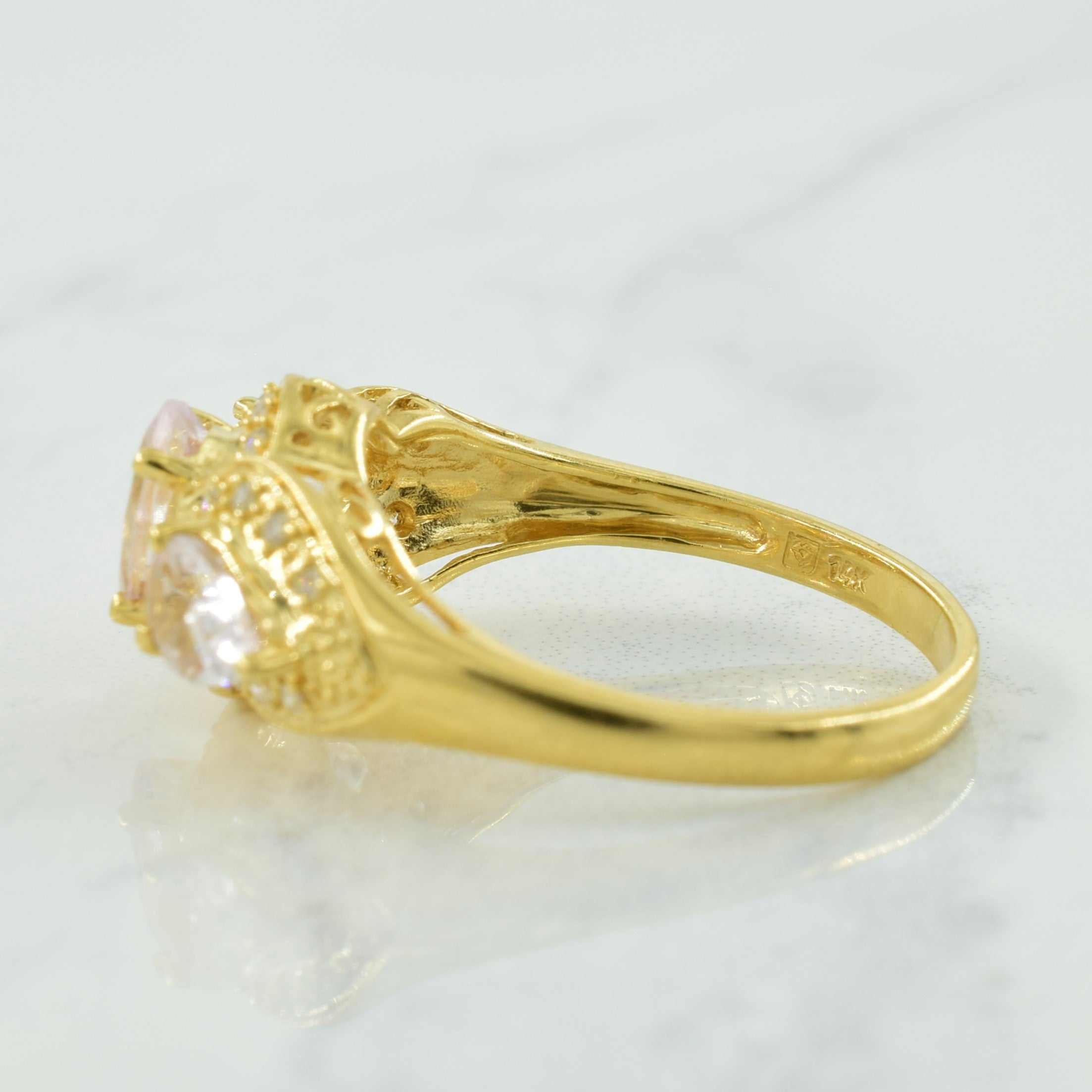 Bague morganite et diamants | 1,20 ct, 0,14 ct | Taille 8 |