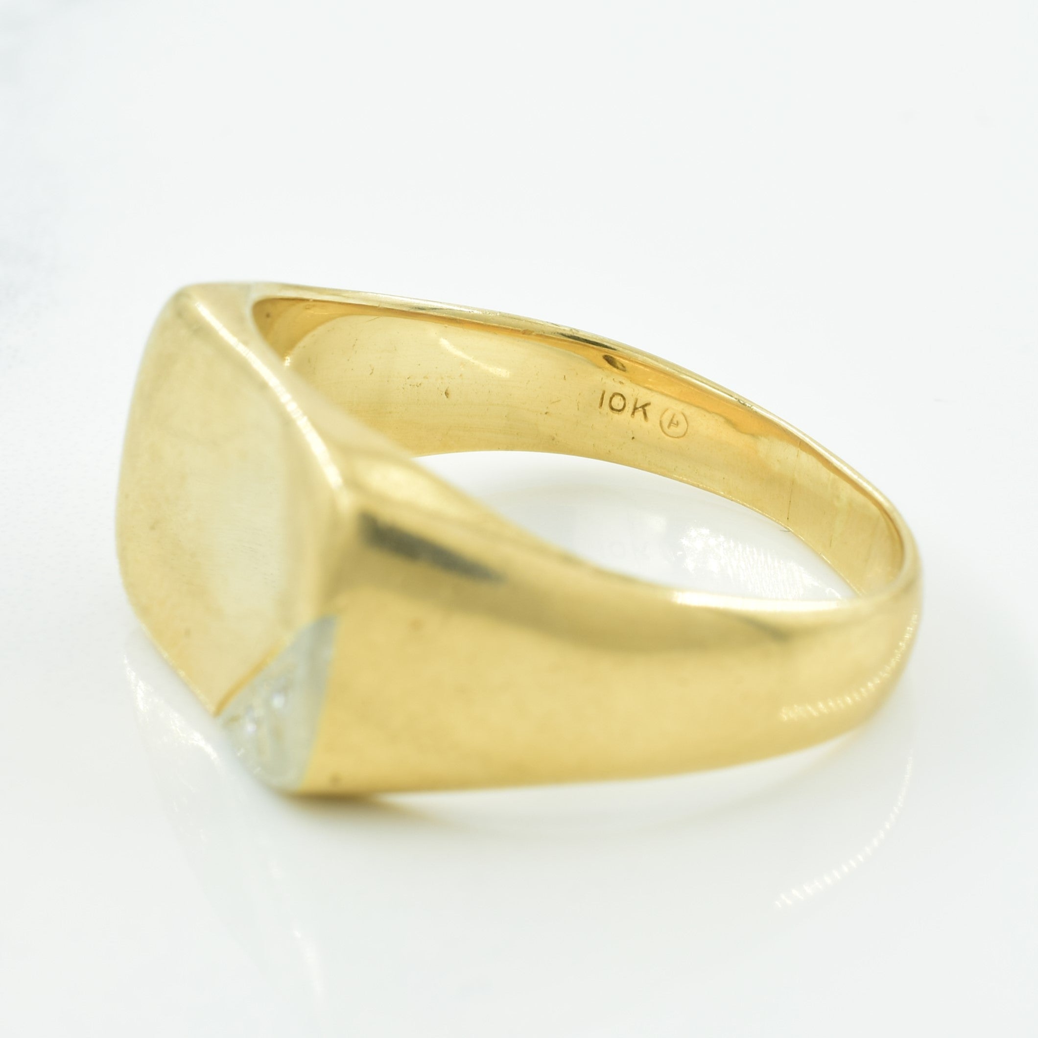 Diamond Signet Ring | 0.02ctw | SZ 11 |