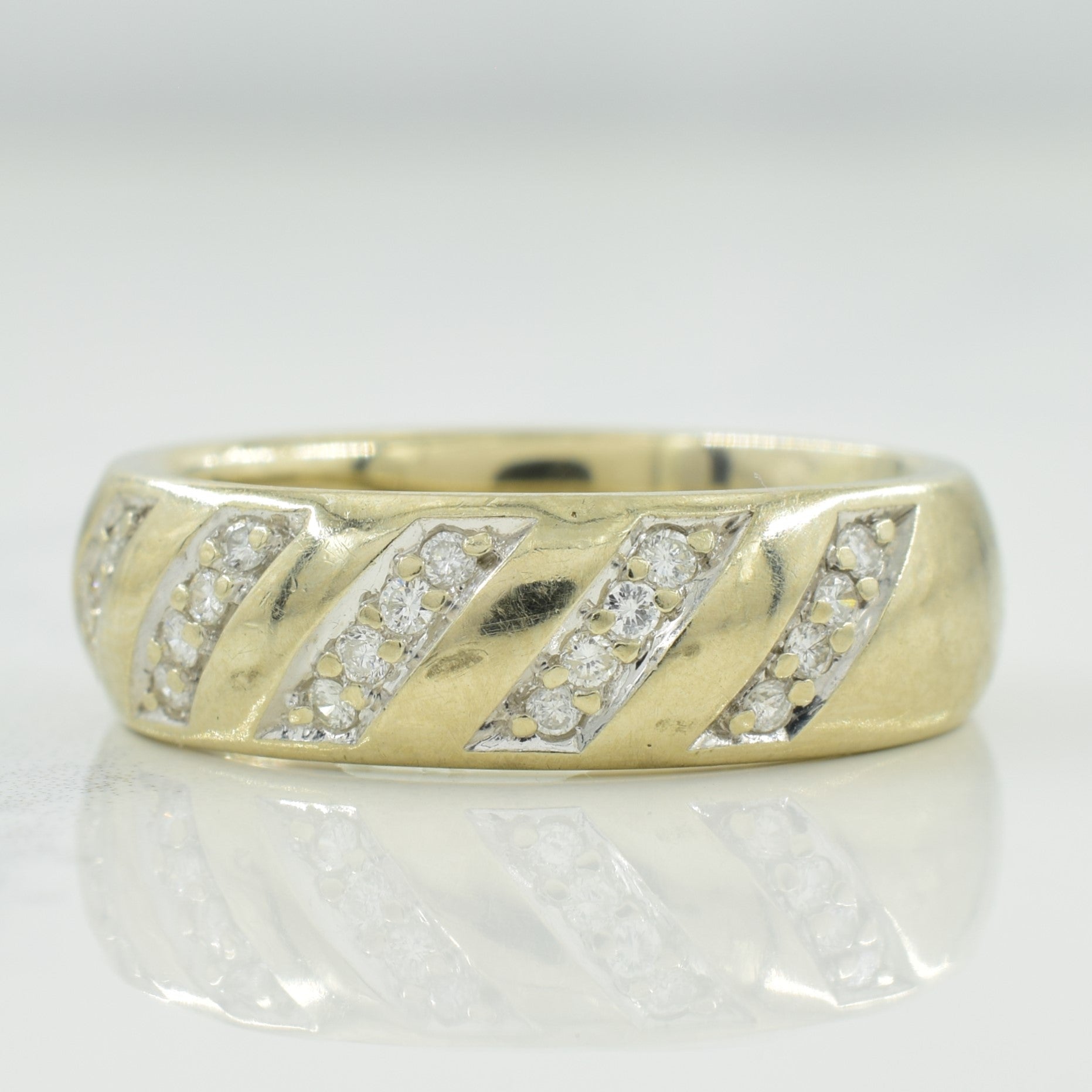 Pave Set Diamond Ring | 0.24ctw | SZ 8 |