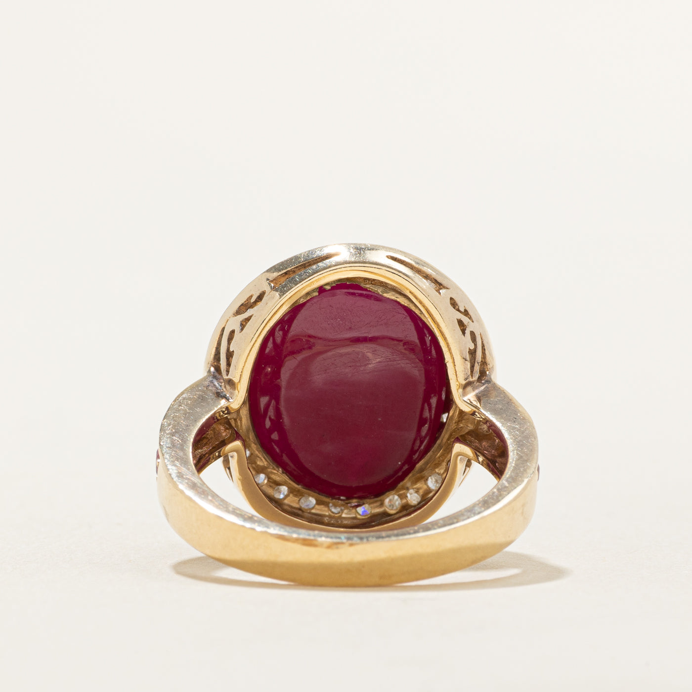 Cabochon Cut Ruby & Diamond Ring | 0.25ctw, 11.00ct | SZ 7 |
