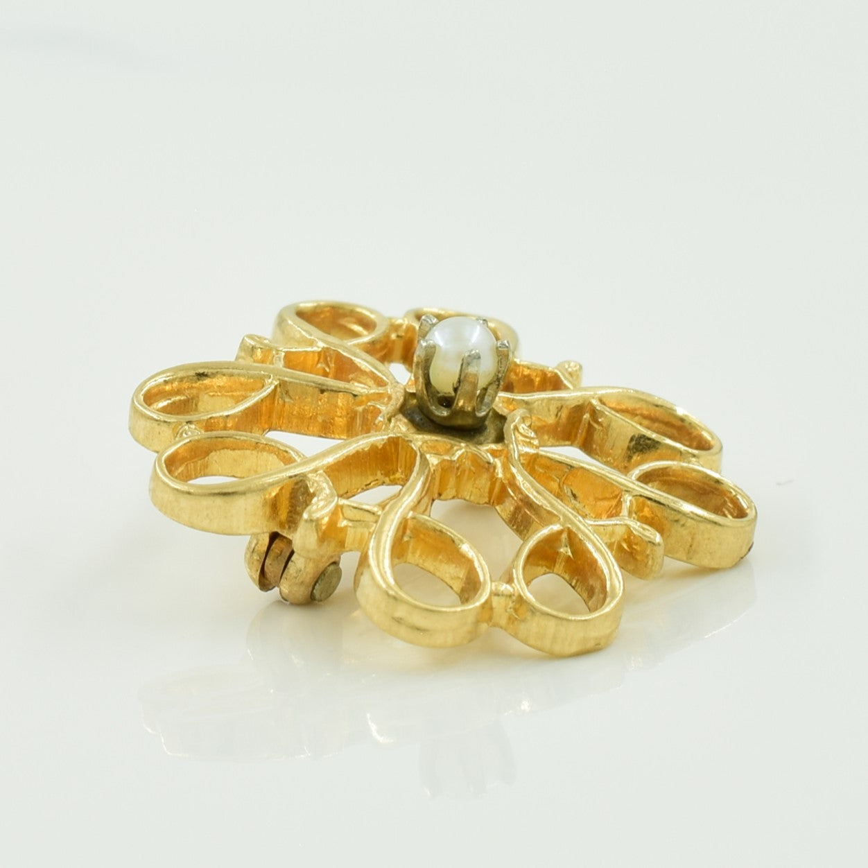 Seed Pearl Brooch | 0.05ct |