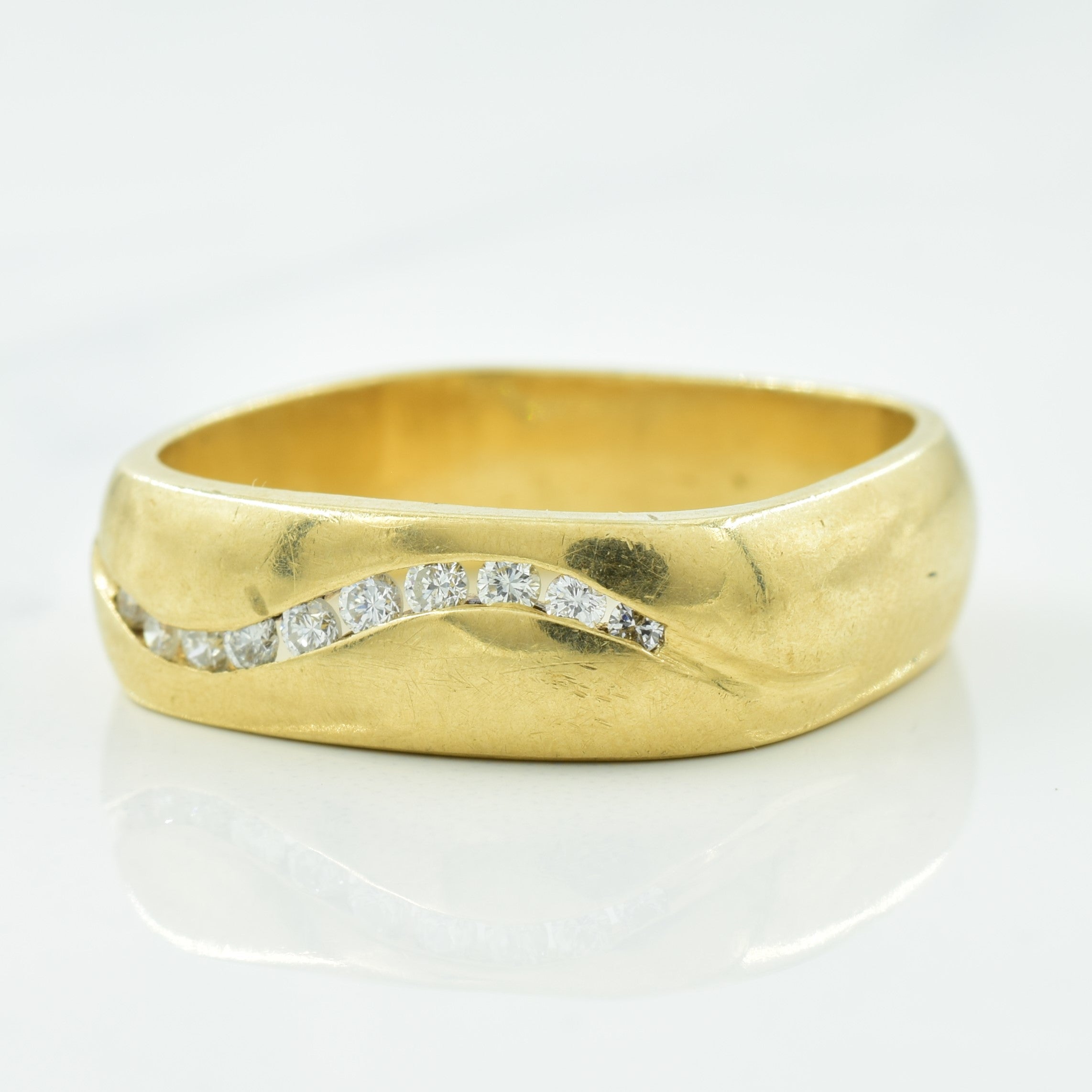Channel Set Diamond Wave Ring | 0.20ctw | SZ 11 |
