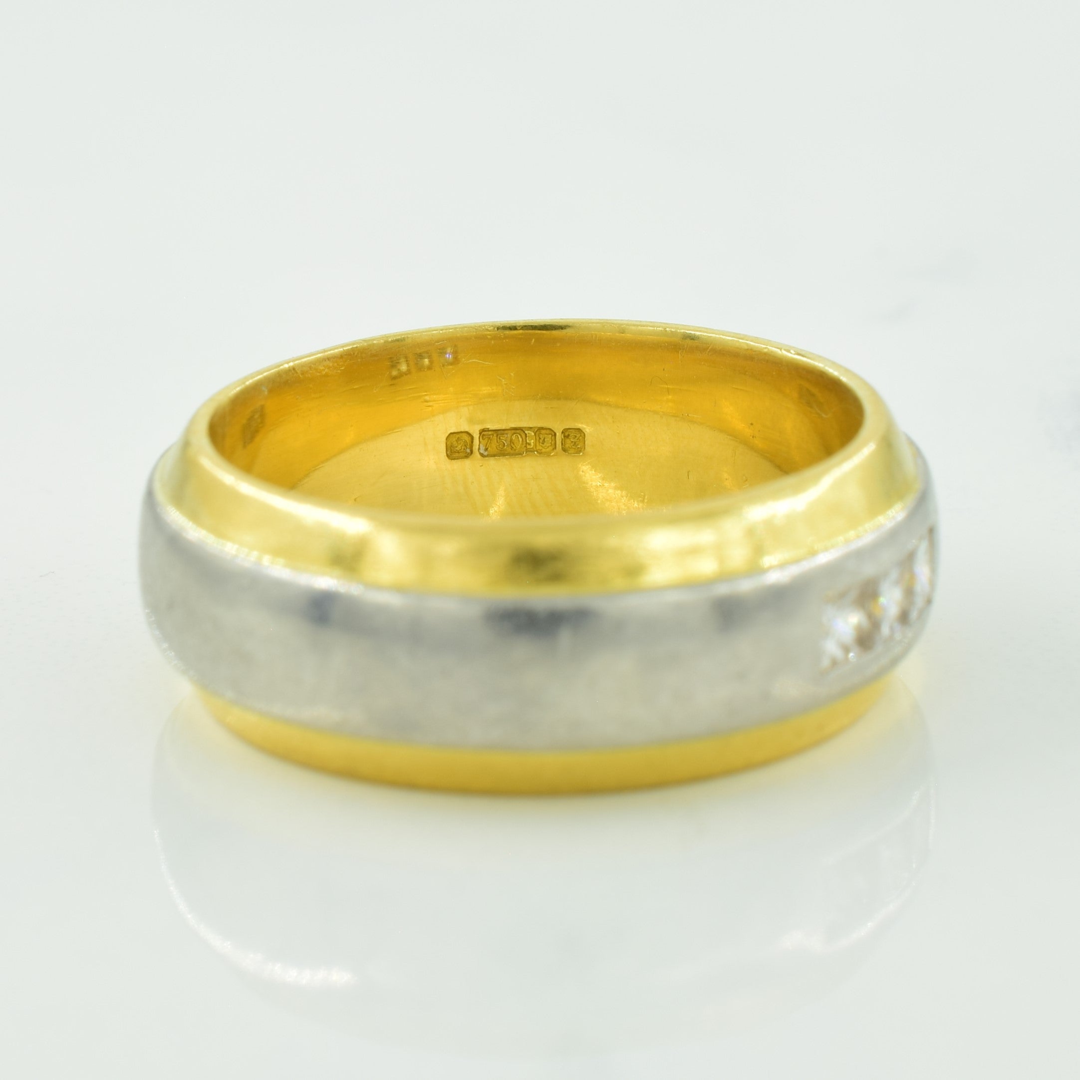 London 1999 Hallmarked Three Stone Diamond Ring | 0.27ctw | SZ 10.25 |