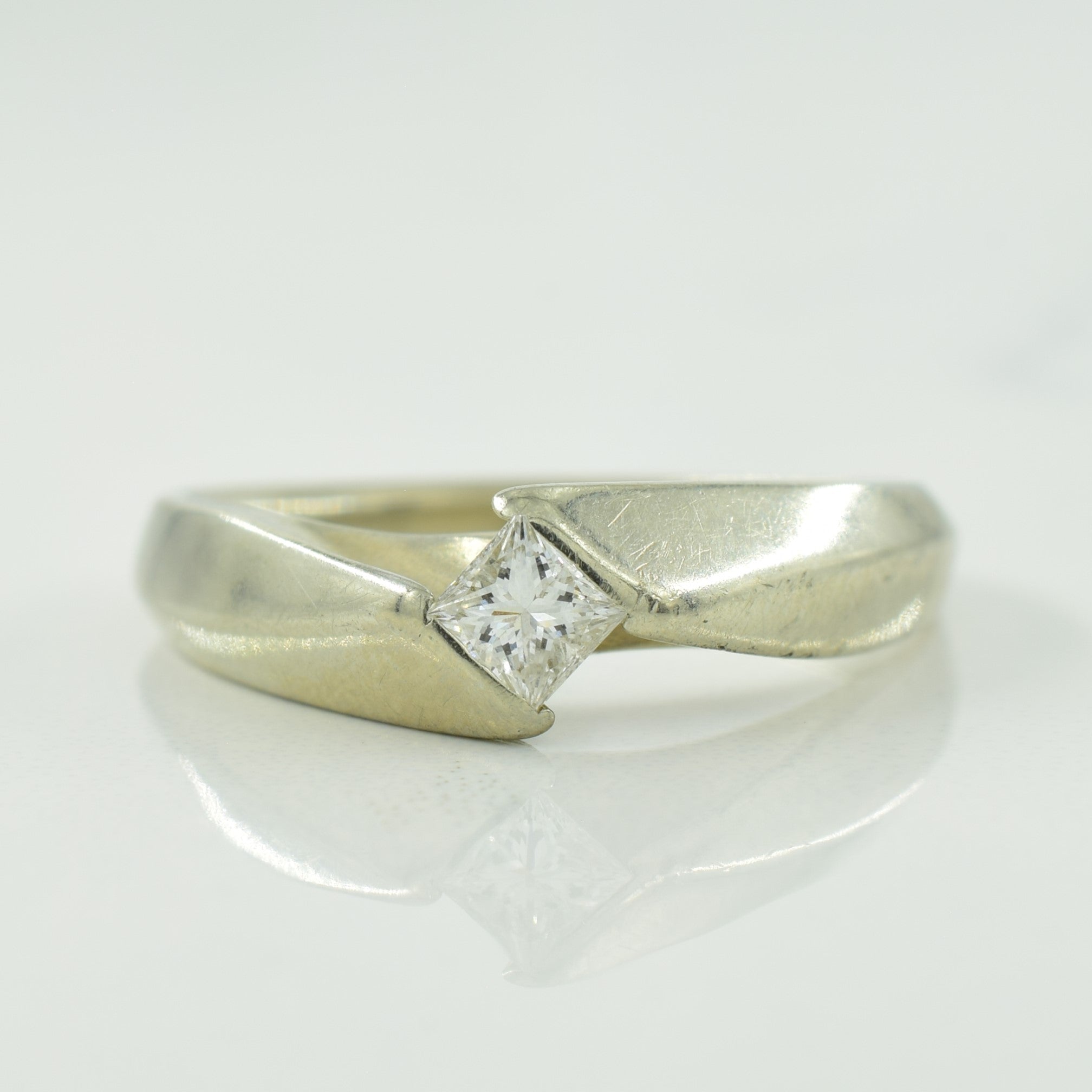 Solitaire Diamond Bypass Ring | 0.18ctw | SZ 6.5 |