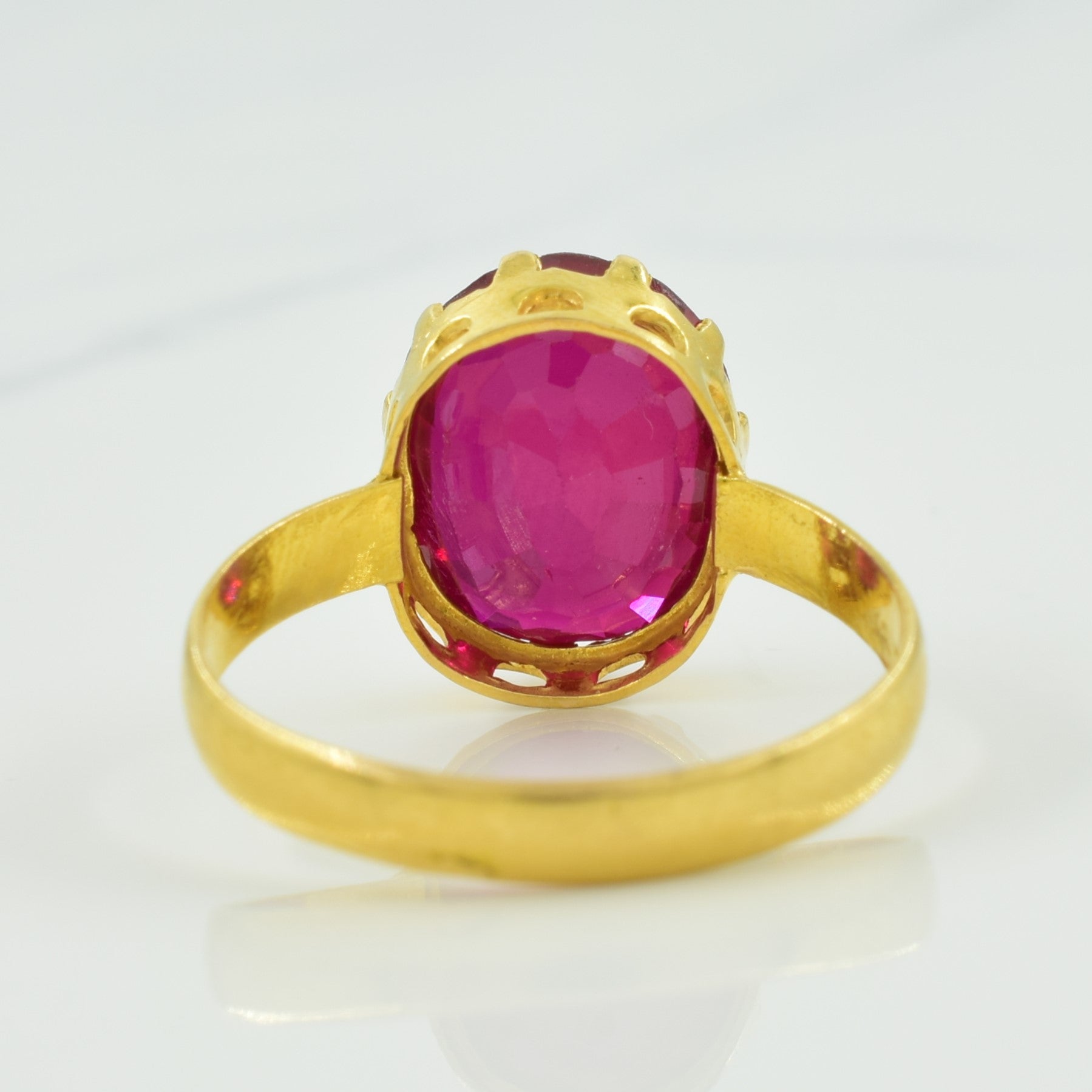 Bague en rubis synthétique | 6,00 ct | Taille 7,25 |