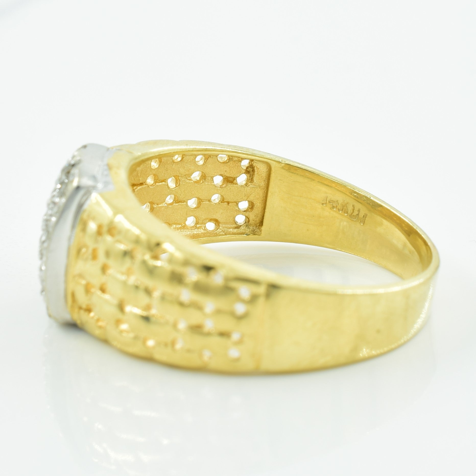 Cluster Diamond Ring | 0.64ctw | SZ 10 |